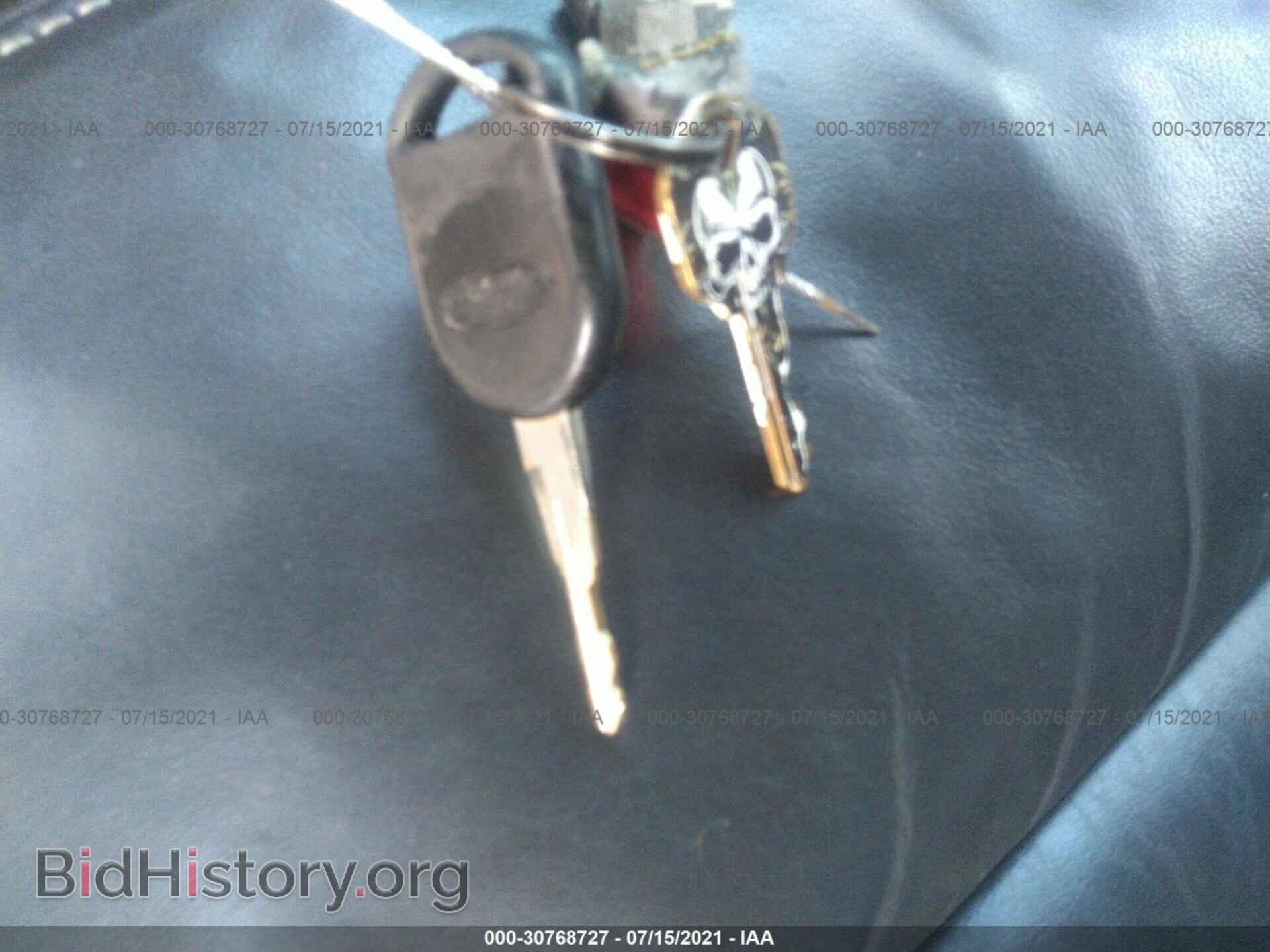 2009 FORD FOCUS - VIN: 1FAHP36N19W196226 - Фото 11