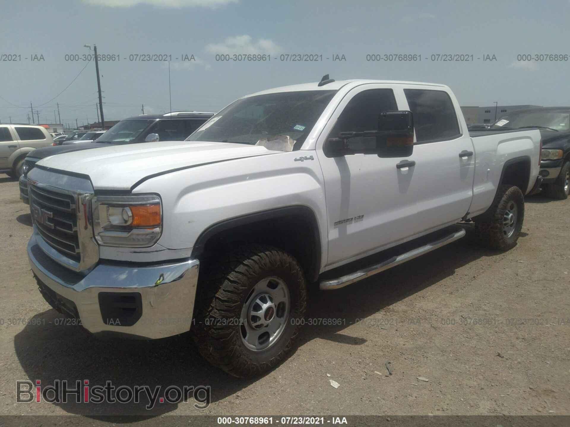2017 GMC SIERRA 2500HD - VIN: 1GT12REG6HF201242 - Фото 2
