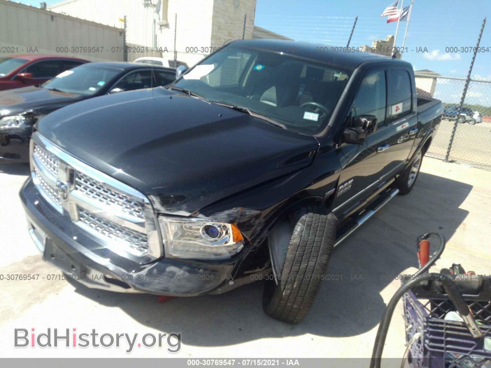 2017 RAM 1500 - VIN: 1C6RR6NTXHS512360 - Фото 2