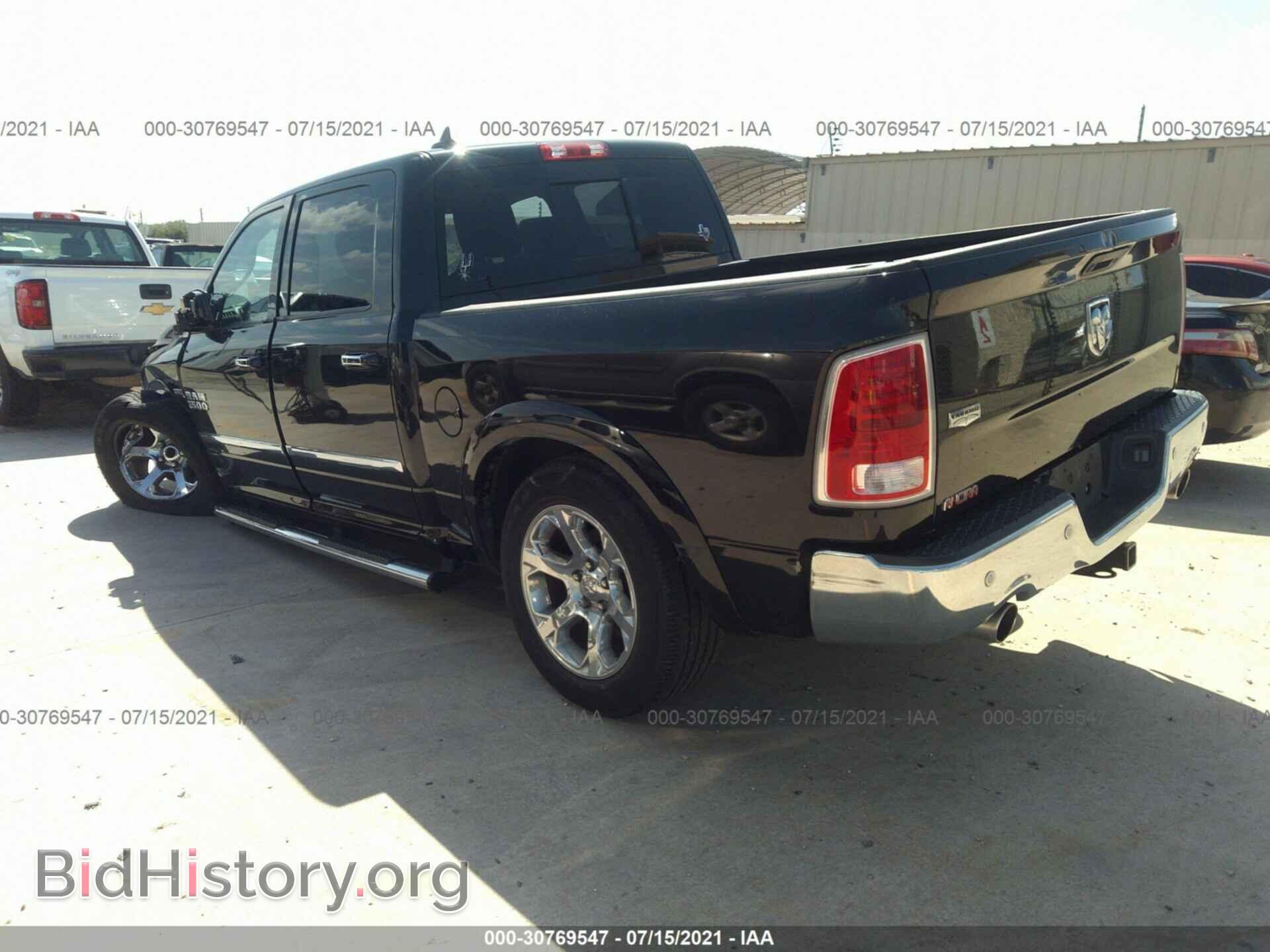 2017 RAM 1500 - VIN: 1C6RR6NTXHS512360 - Фото 3