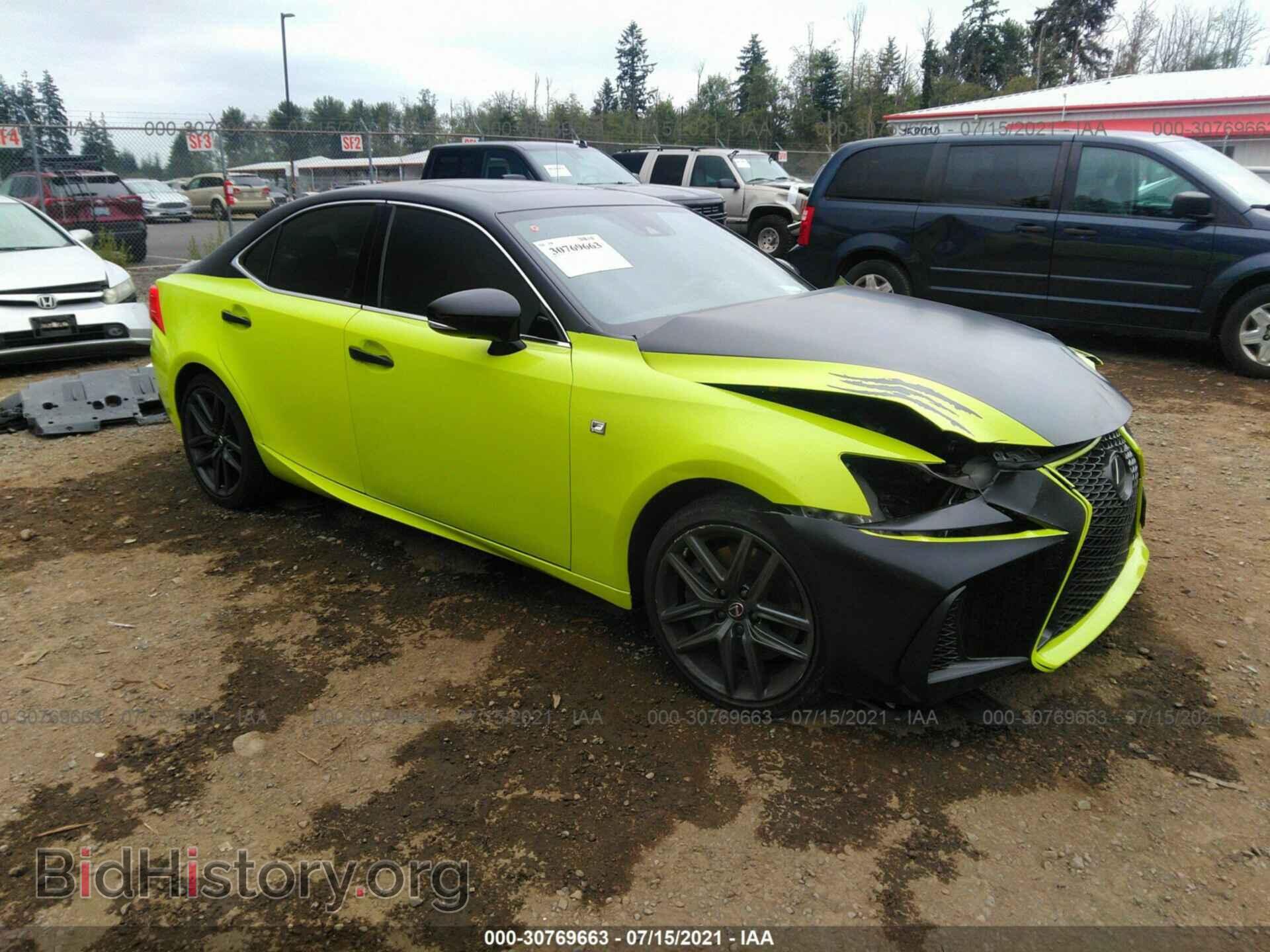 Photo JTHC81D23K5037944 - LEXUS IS 2019