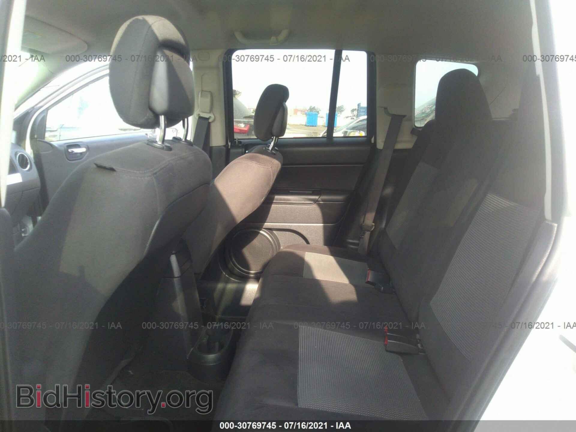 2016 JEEP COMPASS - VIN: 1C4NJCBA4GD615695 - Фото 8