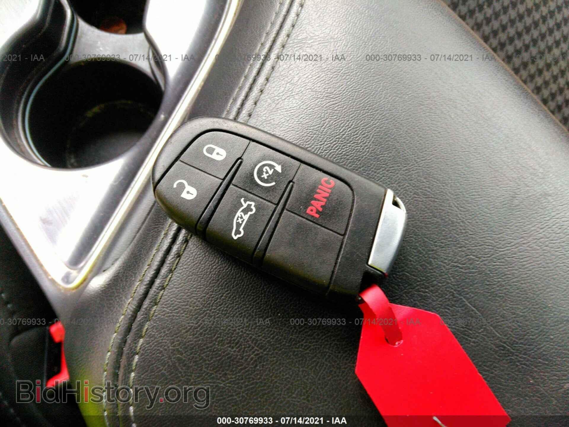 2016 DODGE CHALLENGER - VIN: 2C3CDZAGXGH256836 - Фото 11