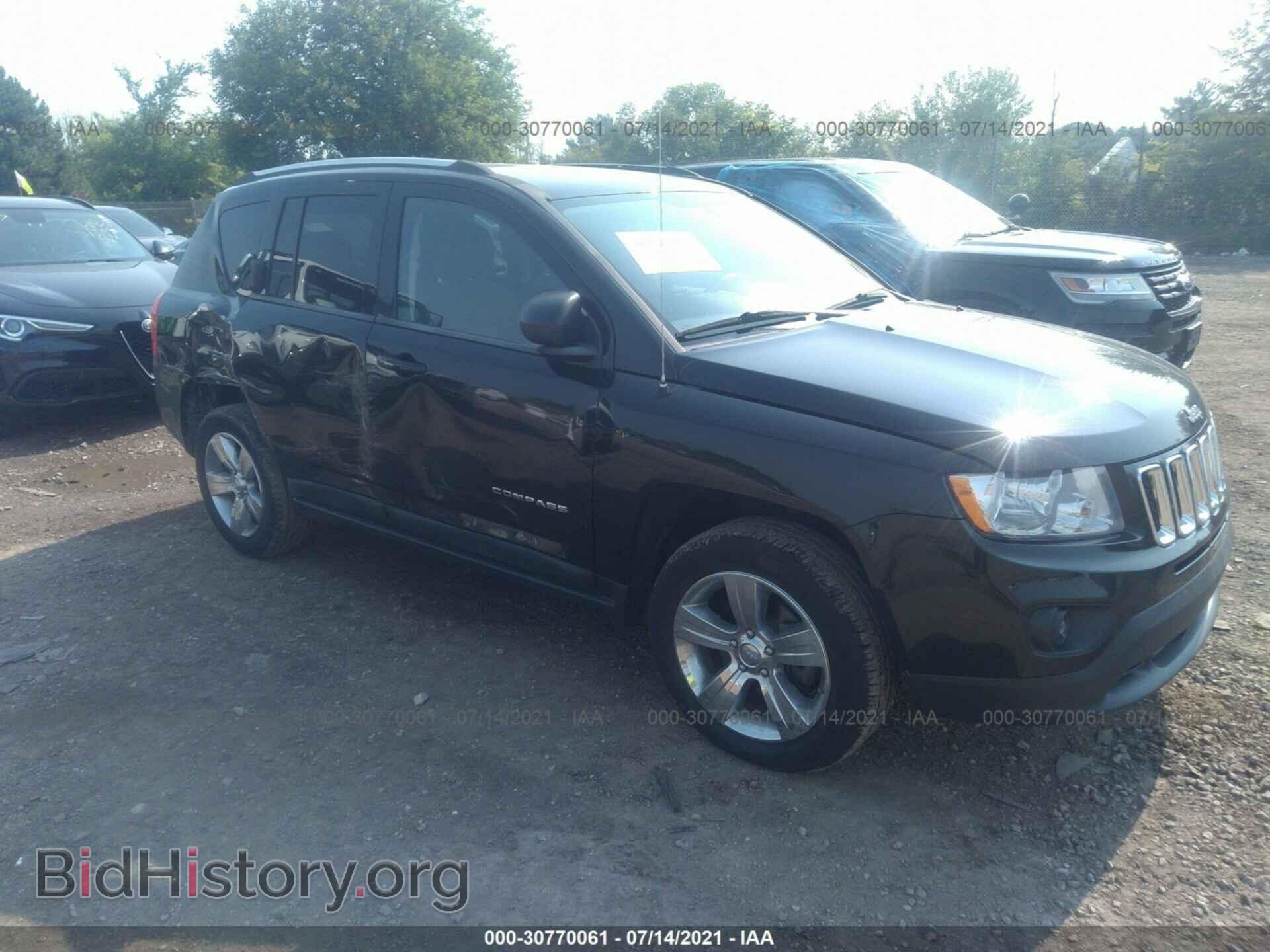 Фотография 1C4NJCBA5CD500582 - JEEP COMPASS 2012