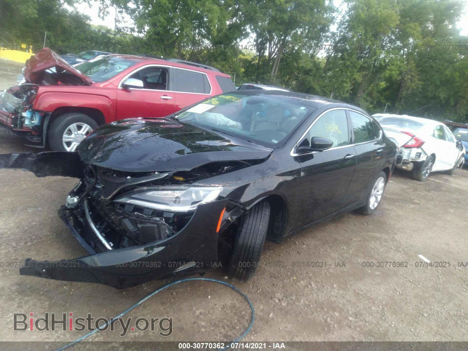 2015 CHRYSLER 200 - VIN: 1C3CCCCG0FN656083 - Фото 2