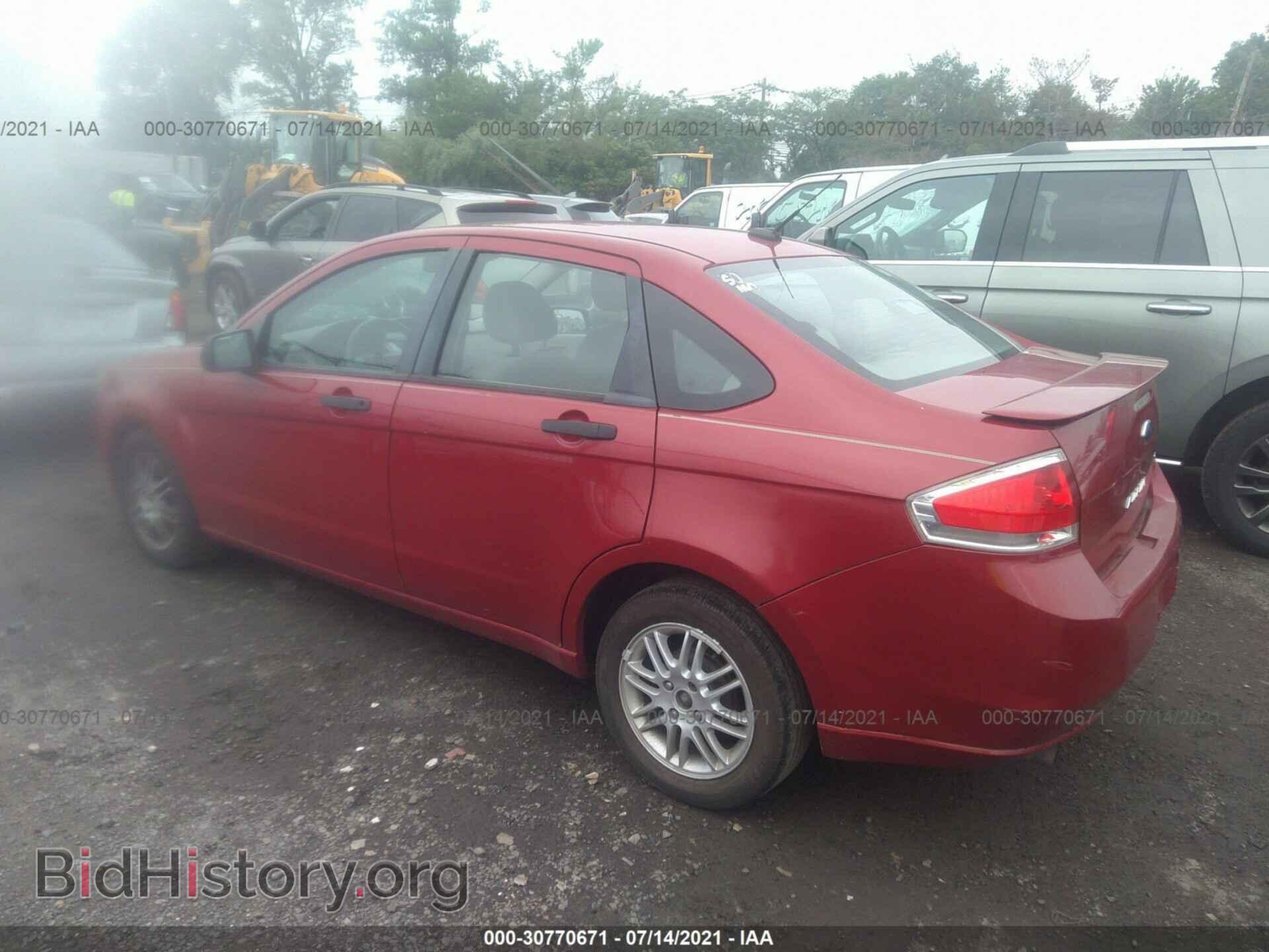 2010 FORD FOCUS - VIN: 1FAHP3FN2AW215452 - Фото 3