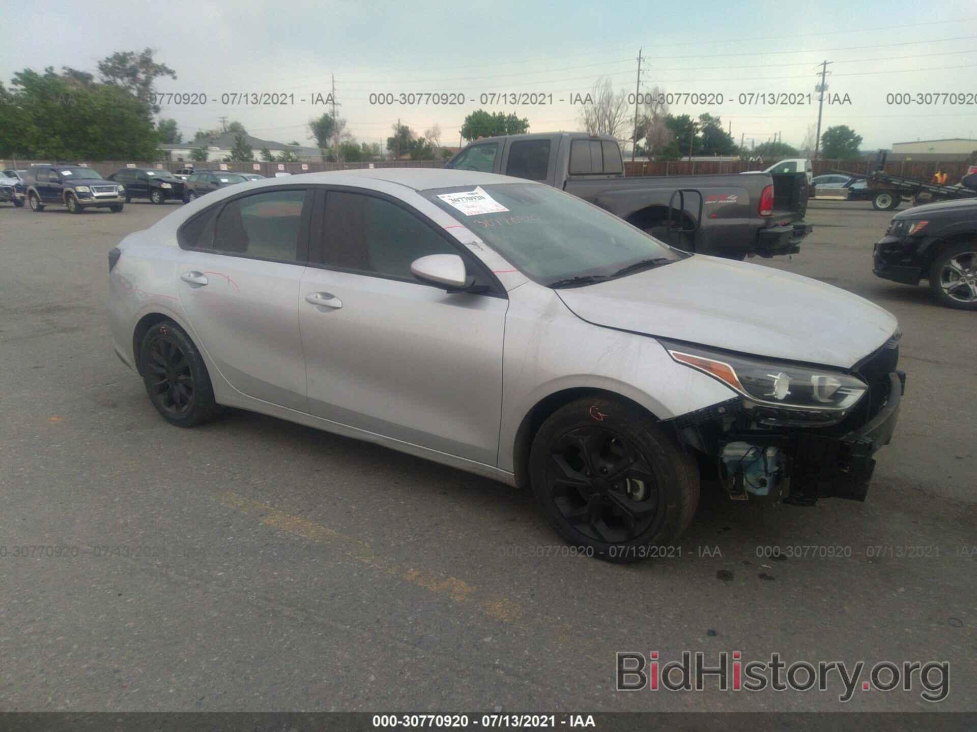 Photo 3KPF24AD1ME269988 - KIA FORTE 2021