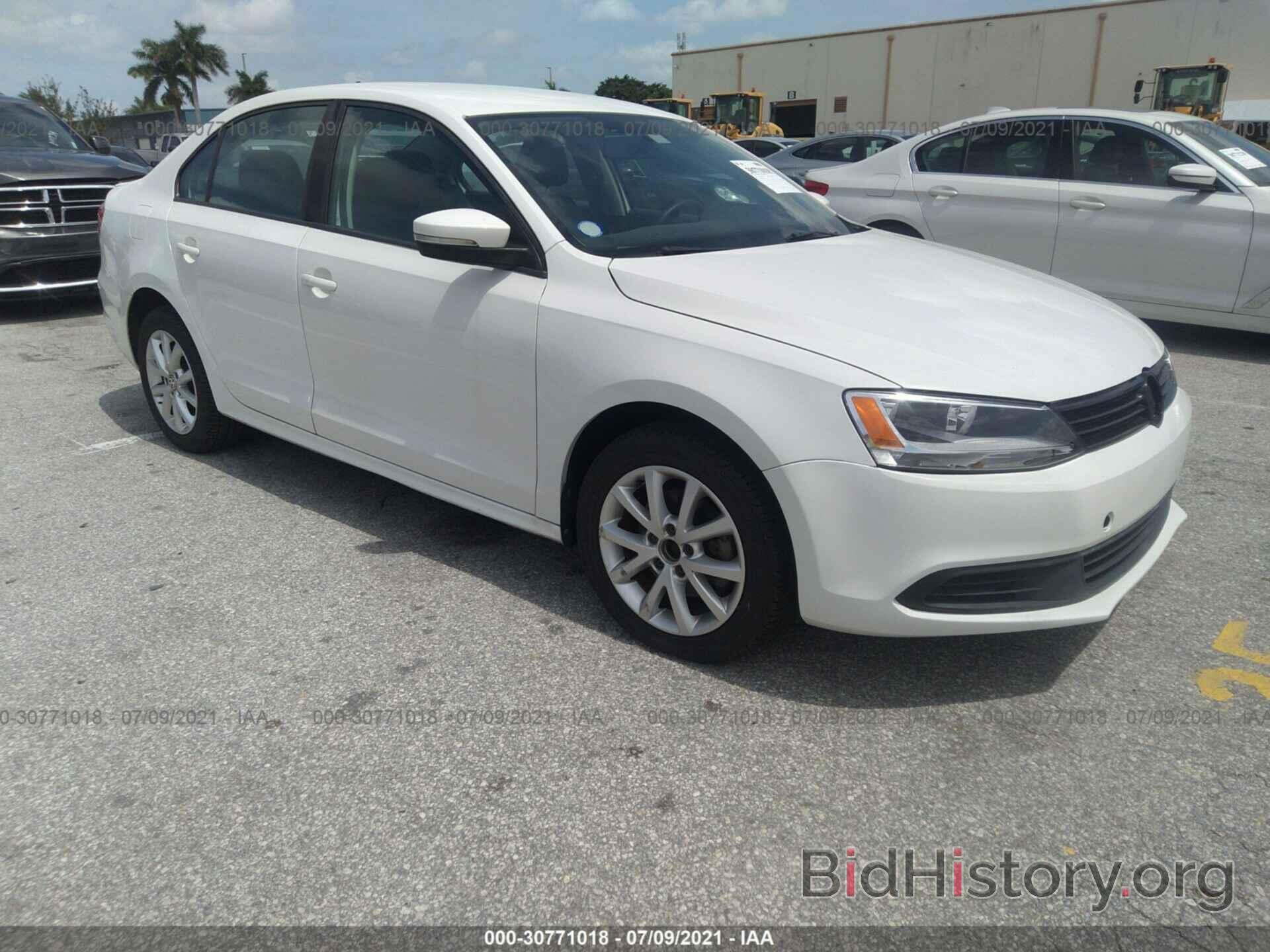 Photo 3VWD07AJ5EM371075 - VOLKSWAGEN JETTA SEDAN 2014