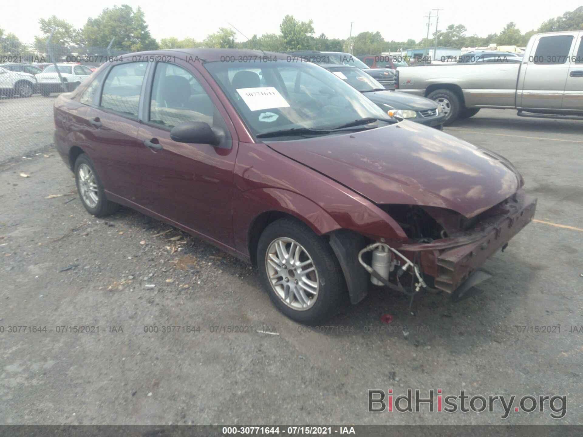 Photo 1FAFP34N27W341040 - FORD FOCUS 2007