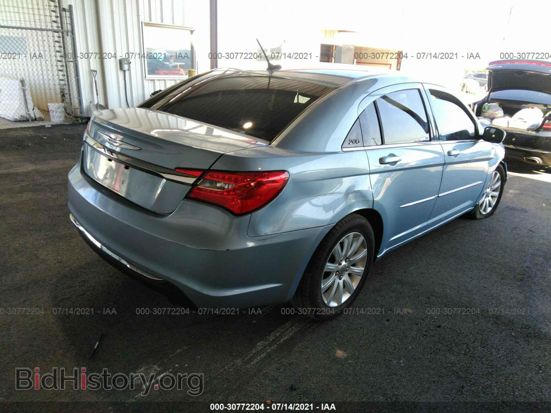 2013 CHRYSLER 200 - VIN: 1C3CCBBB8DN606061 - Photo 4