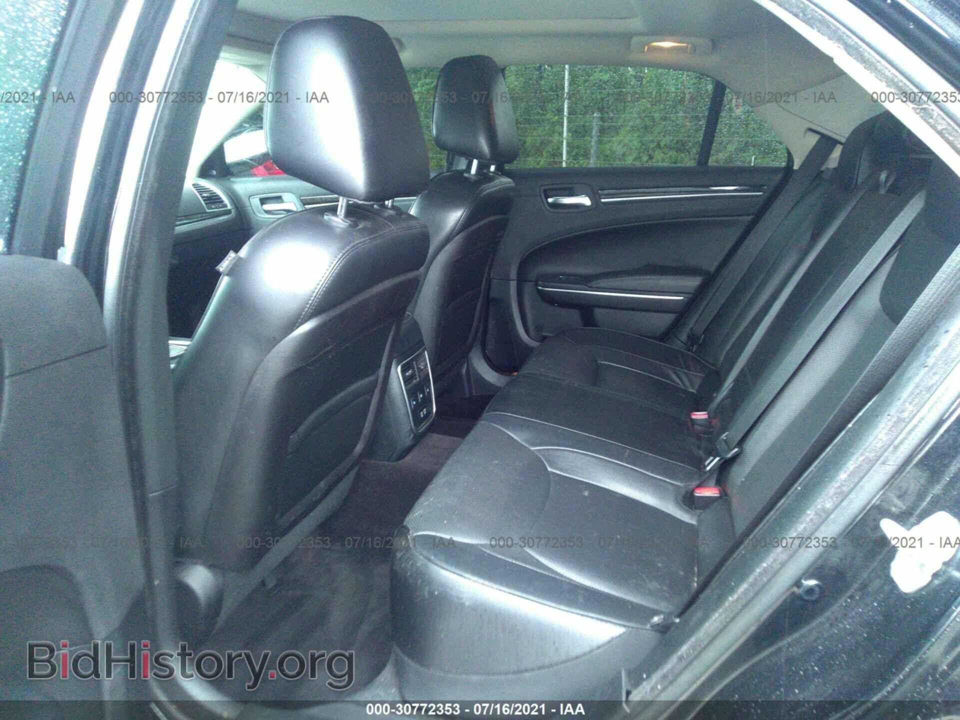 2016 CHRYSLER 300 - VIN: 2C3CCAEG6GH334169 - Фото 8