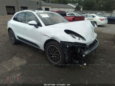 2017 Porsche MACAN, white — VIN WP1AA2A55HLB82584, IAAI