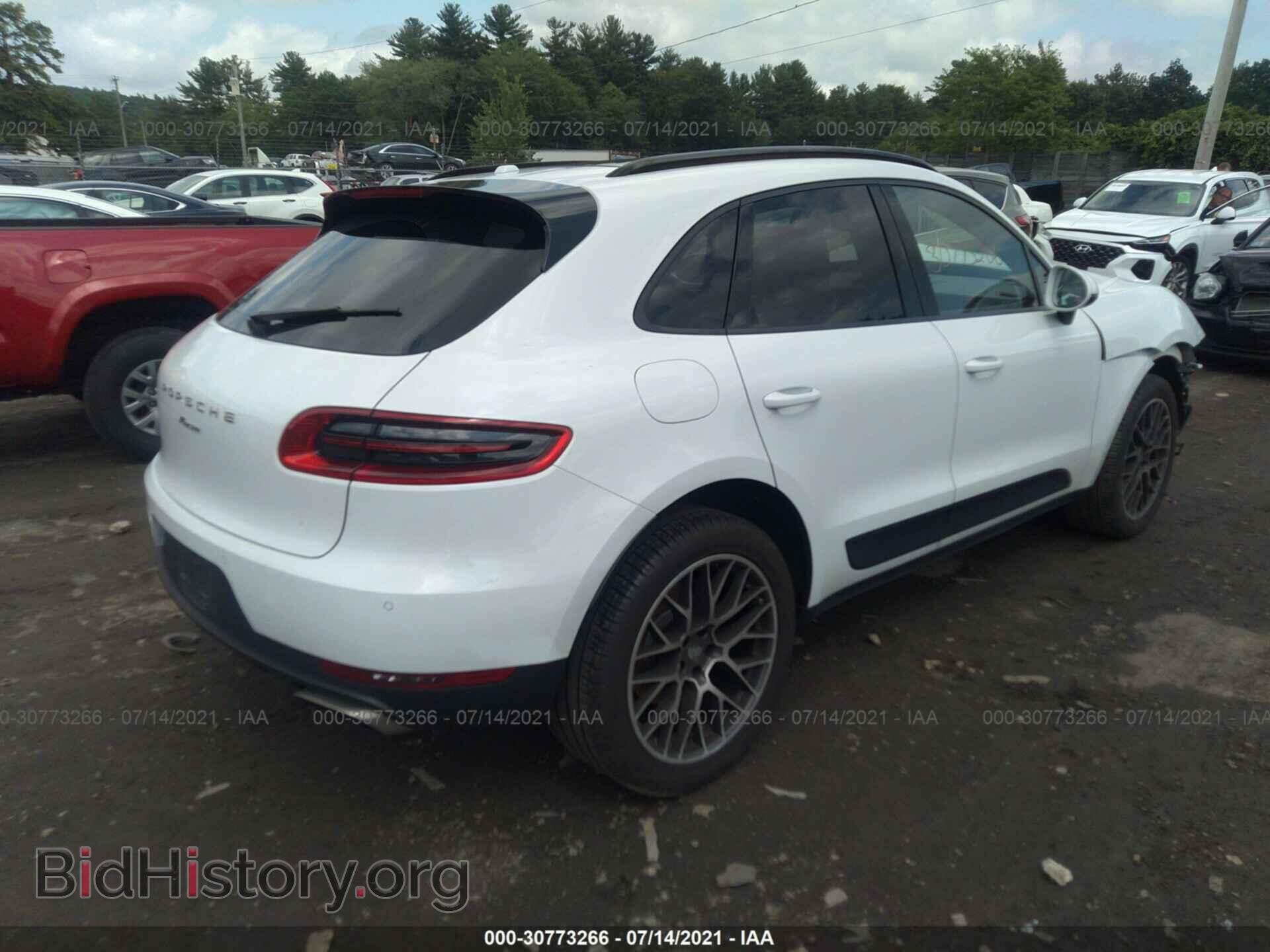 2017 PORSCHE MACAN - VIN: WP1AA2A55HLB82584 - Photo 4