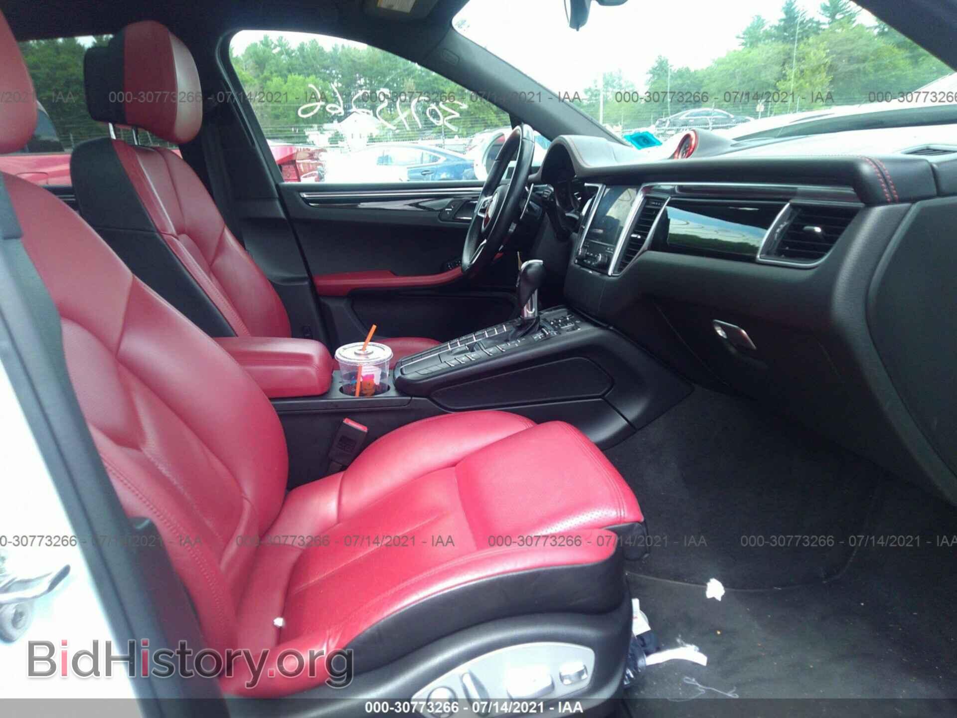 2017 PORSCHE MACAN - VIN: WP1AA2A55HLB82584 - Photo 5