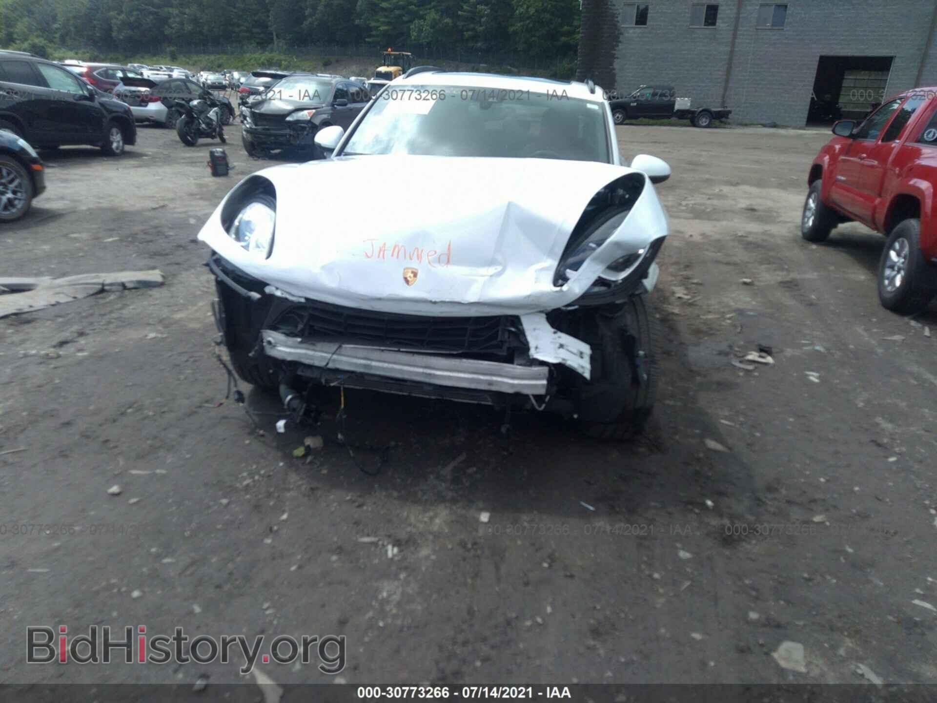 2017 PORSCHE MACAN - VIN: WP1AA2A55HLB82584 - Photo 6