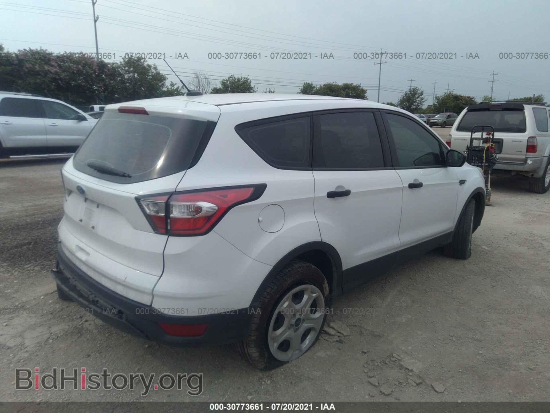 2017 FORD ESCAPE - VIN: 1FMCU0F72HUF06807 - Фото 4