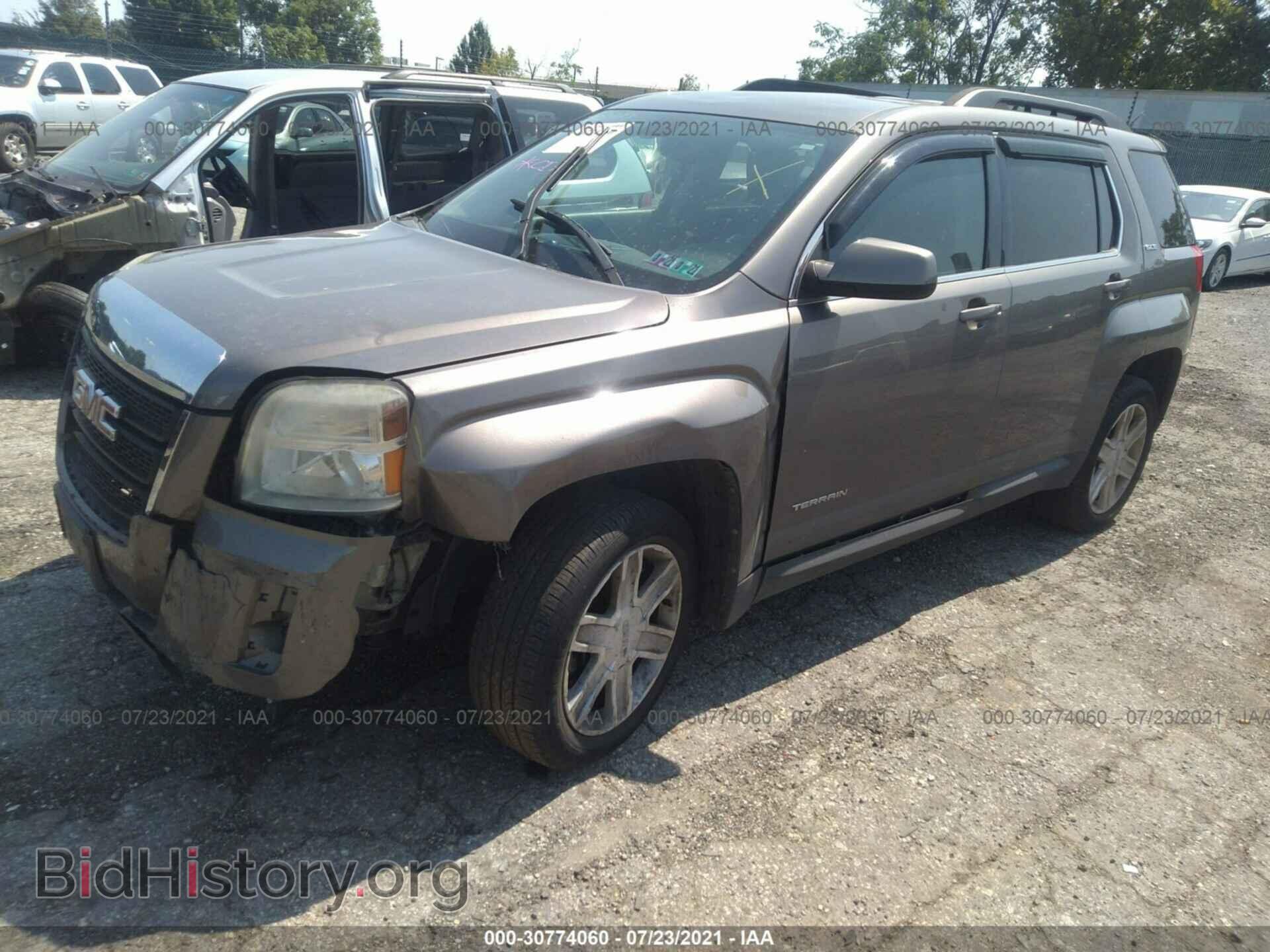 2011 GMC TERRAIN - VIN: 2CTFLTE50B6369821 - Фото 2