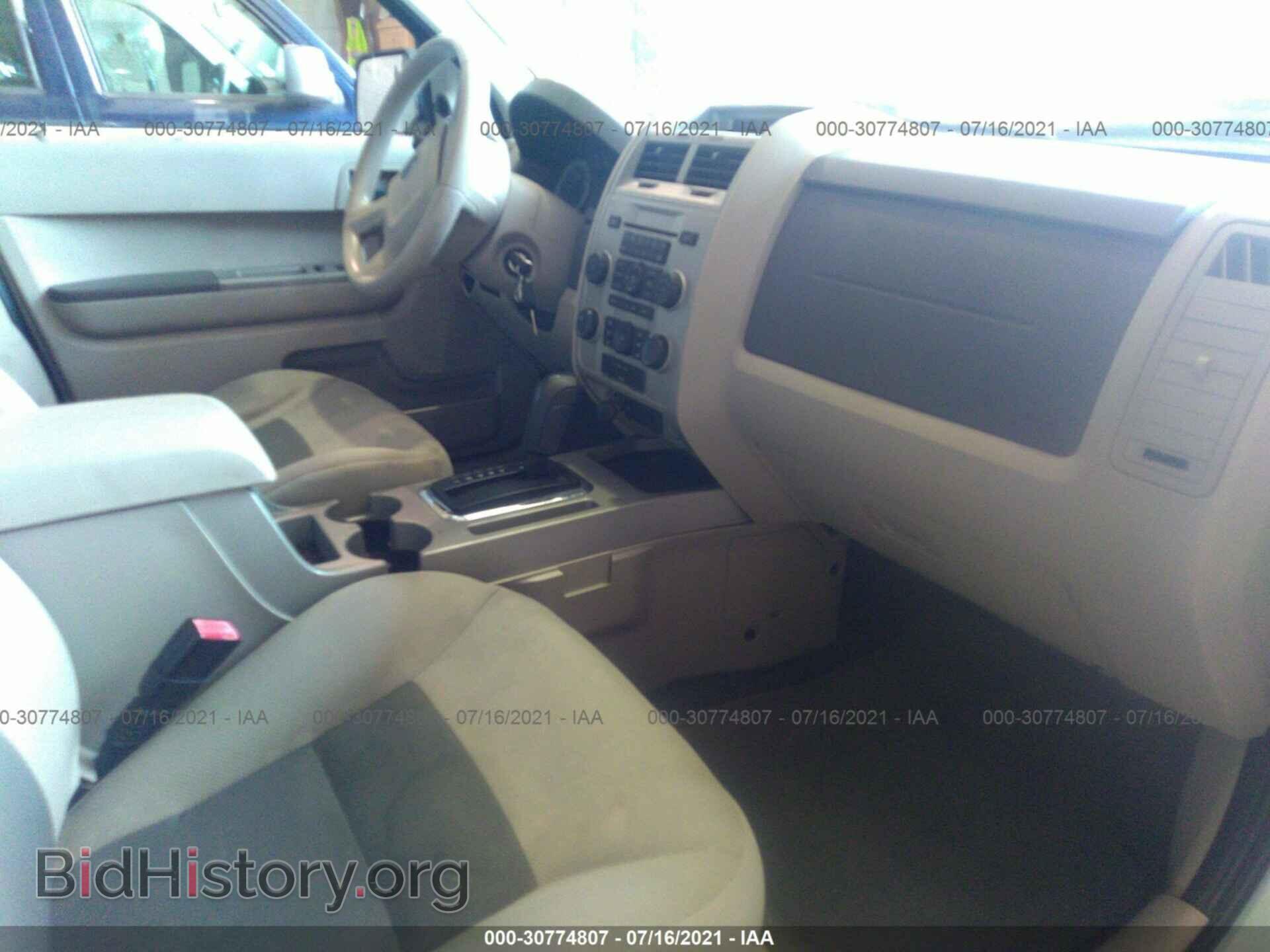 2008 FORD ESCAPE - VIN: 1FMCU93128KB46437 - Фото 5