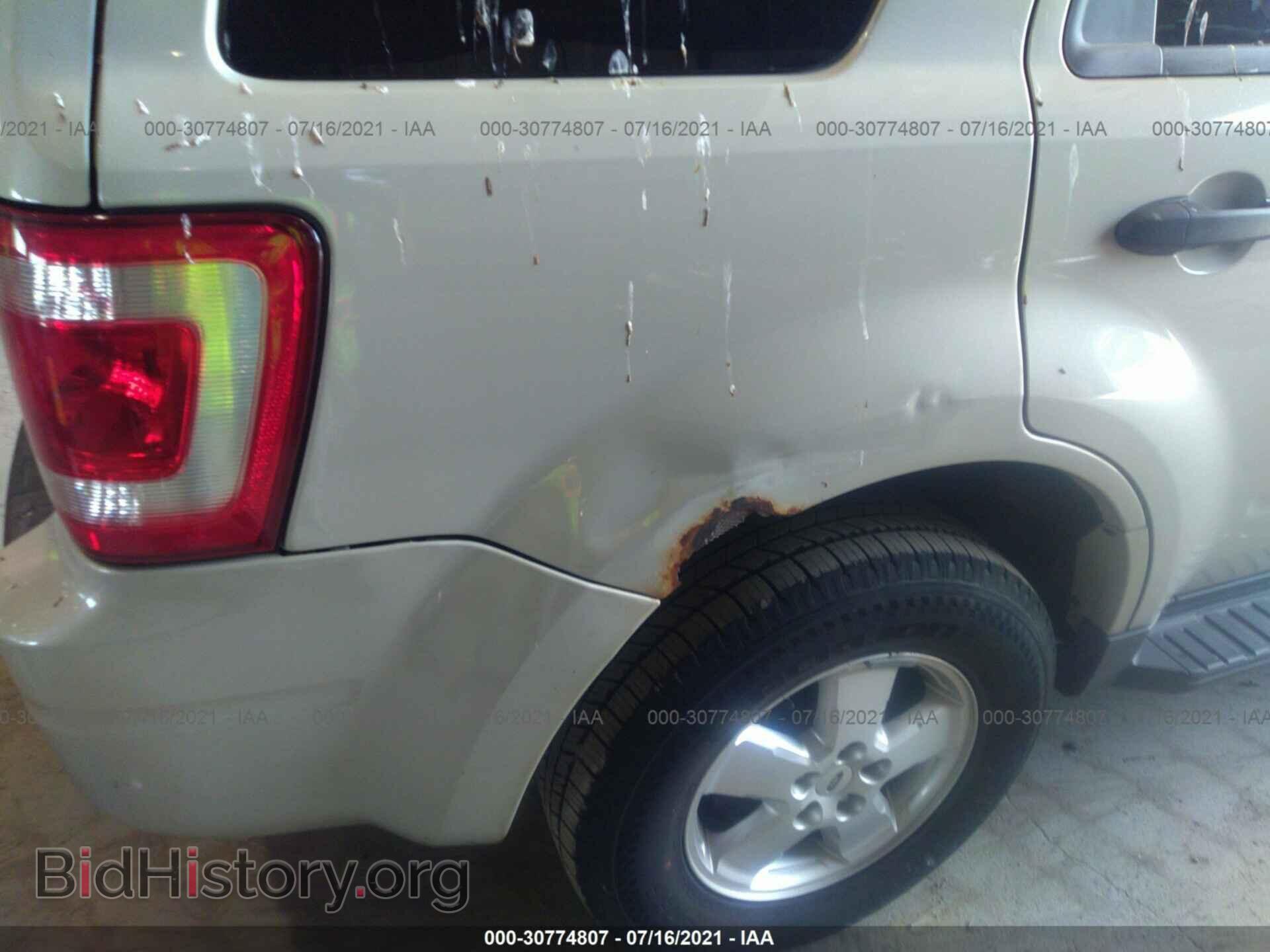 2008 FORD ESCAPE - VIN: 1FMCU93128KB46437 - Фото 6