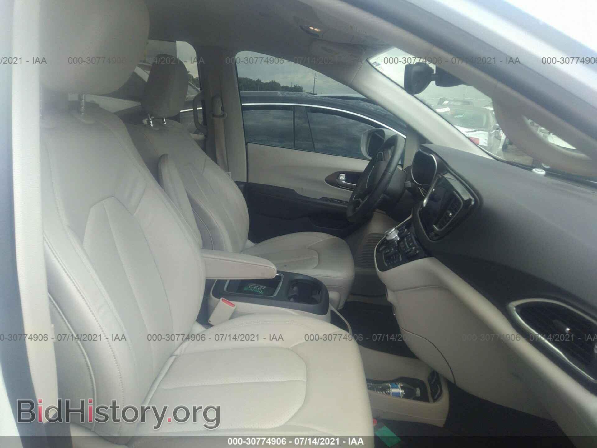 2017 CHRYSLER PACIFICA - VIN: 2C4RC1EG5HR577795 - Фото 5