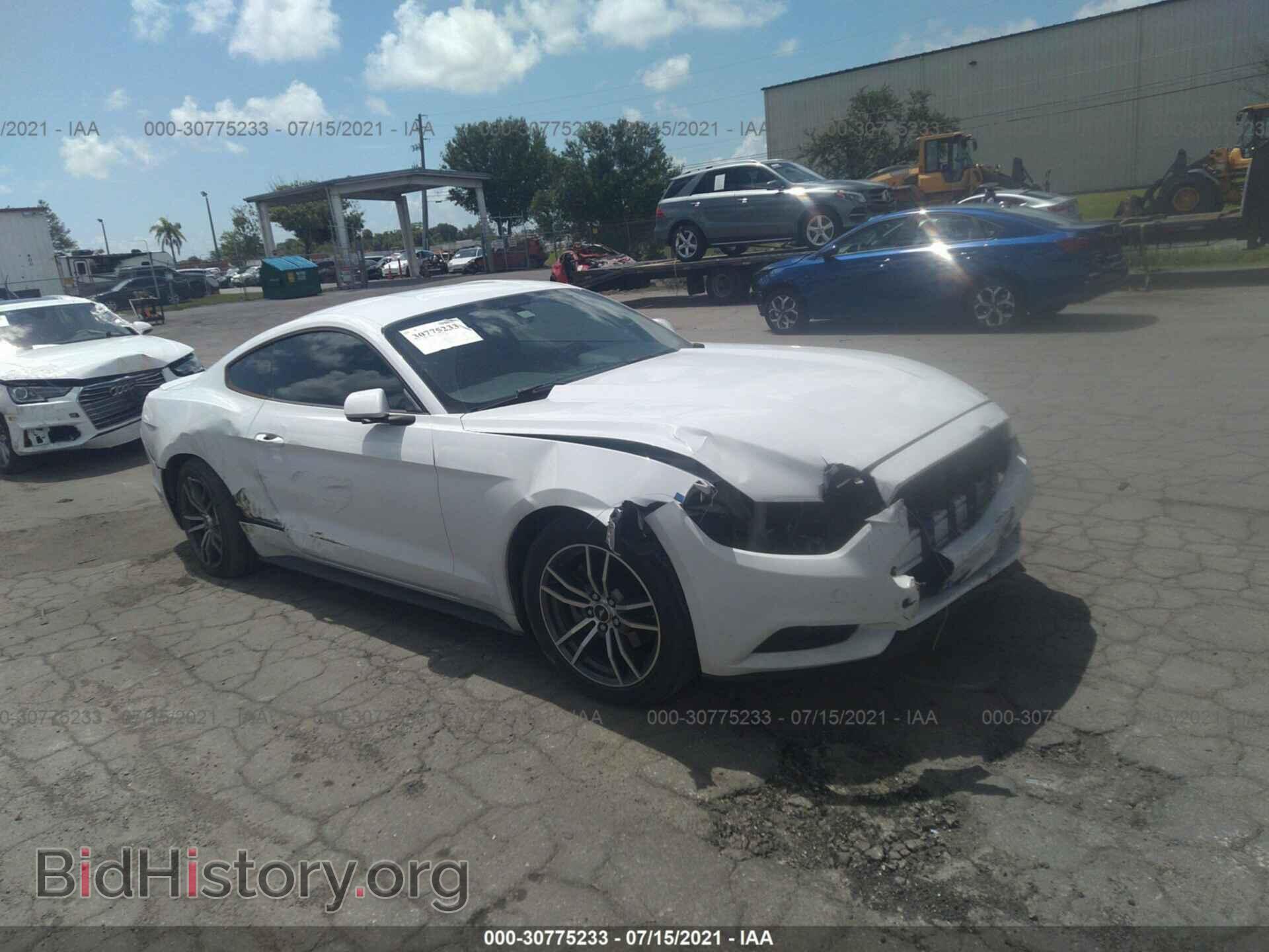 Photo 1FA6P8TH1H5228437 - FORD MUSTANG 2017