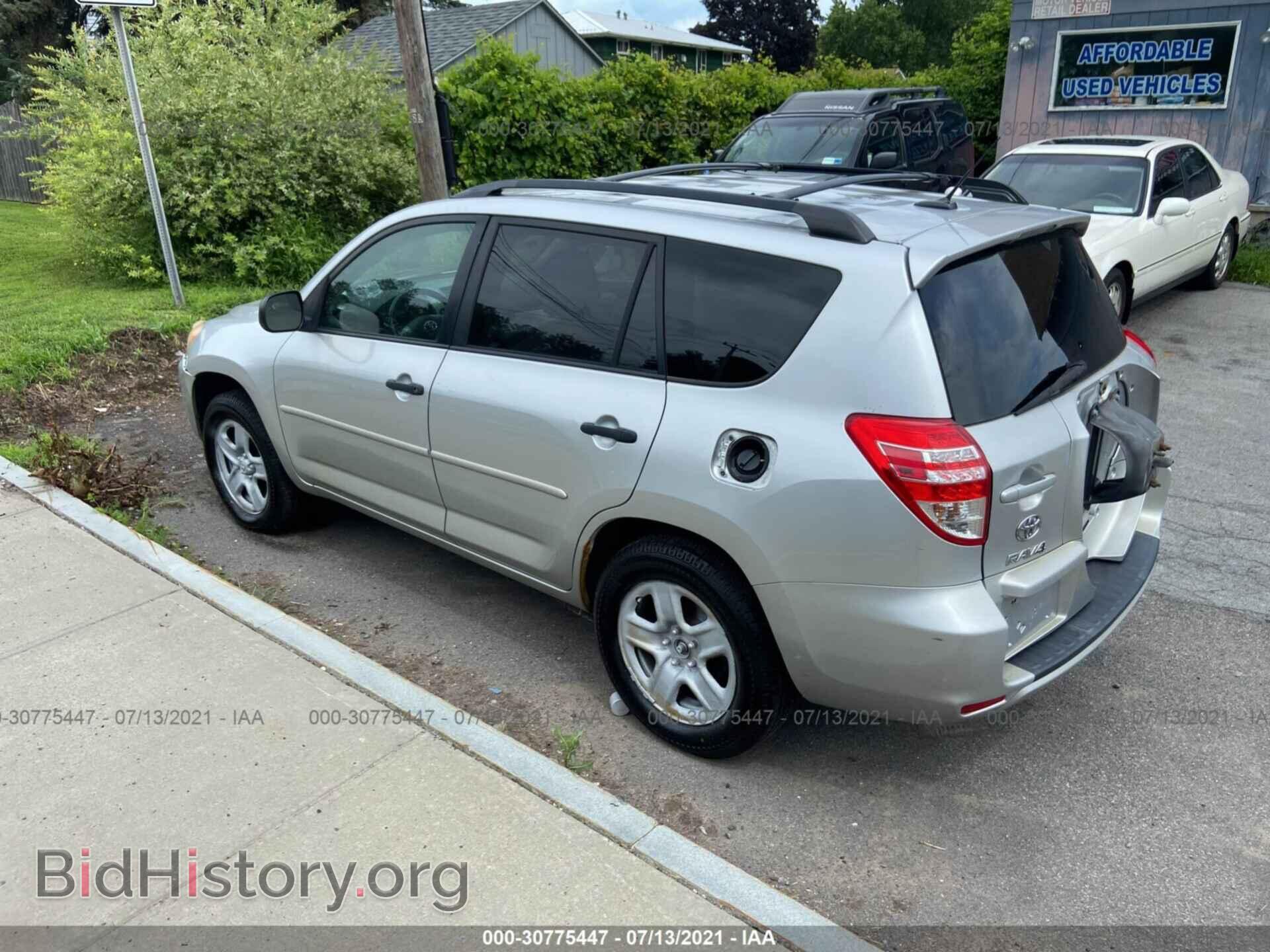 2011 TOYOTA RAV4 - VIN: 2T3BF4DV3BW086830 - Фото 3