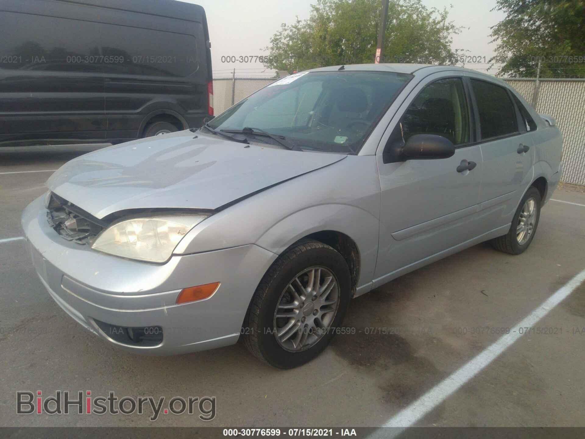 2007 FORD FOCUS - VIN: 1FAFP34N37W200722 - Фото 2