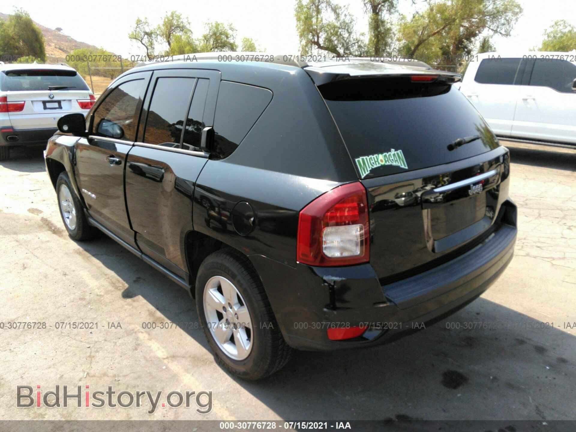 2014 JEEP COMPASS - VIN: 1C4NJCBAXED881977 - Фото 3