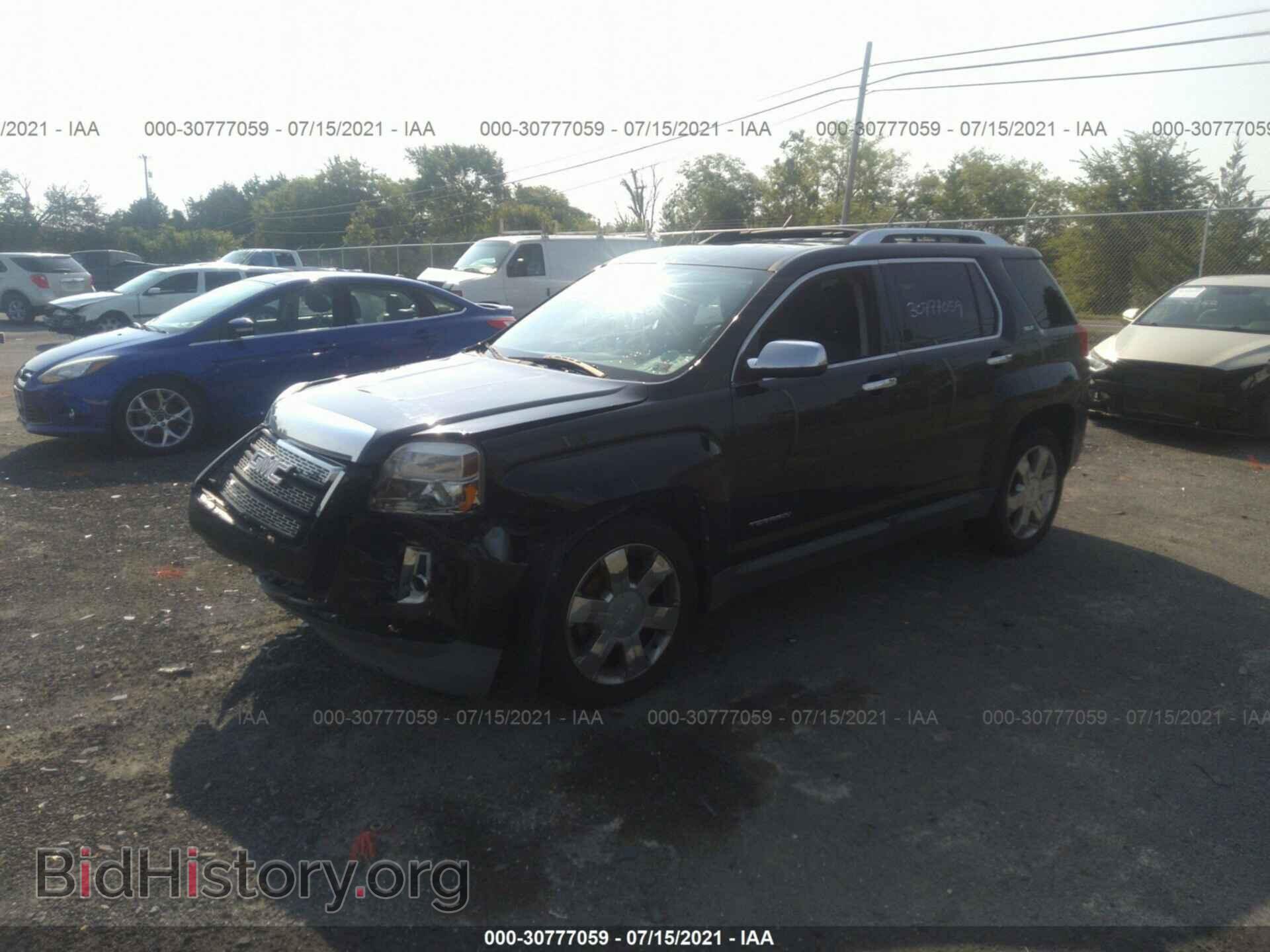 2011 GMC TERRAIN - VIN: 2CTFLXE53B6372123 - Фото 2