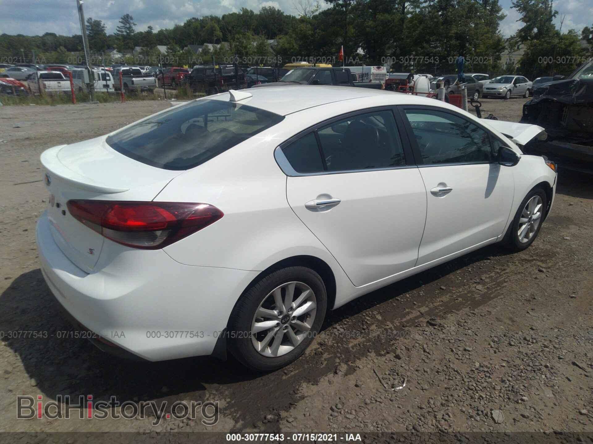 2017 KIA FORTE - VIN: 3KPFL4A71HE028025 - Photo 4