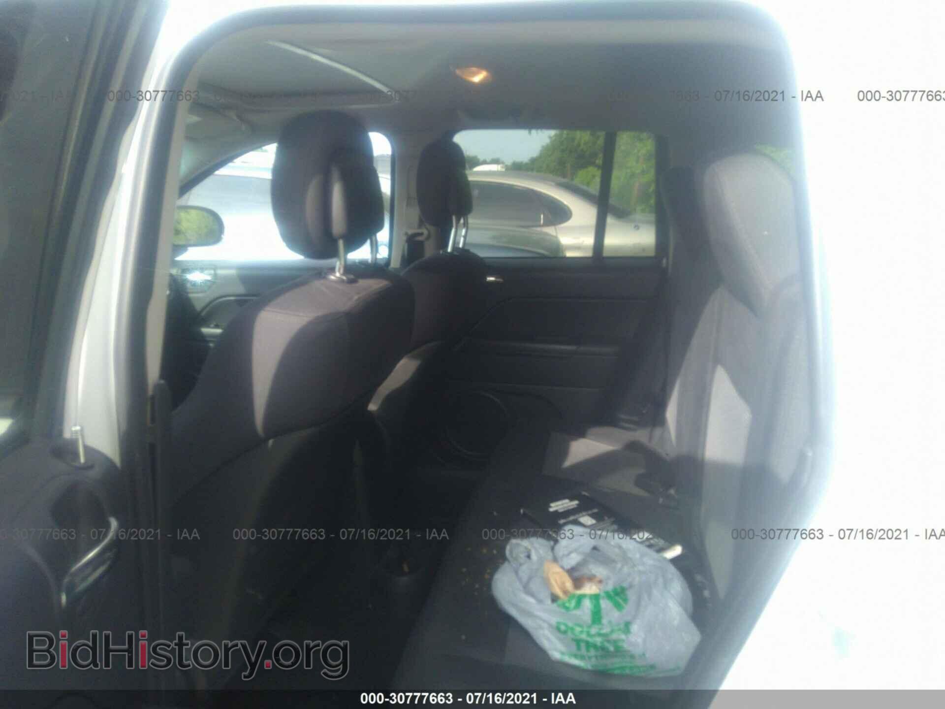 2012 JEEP COMPASS - VIN: 1C4NJDAB7CD574795 - Фото 8