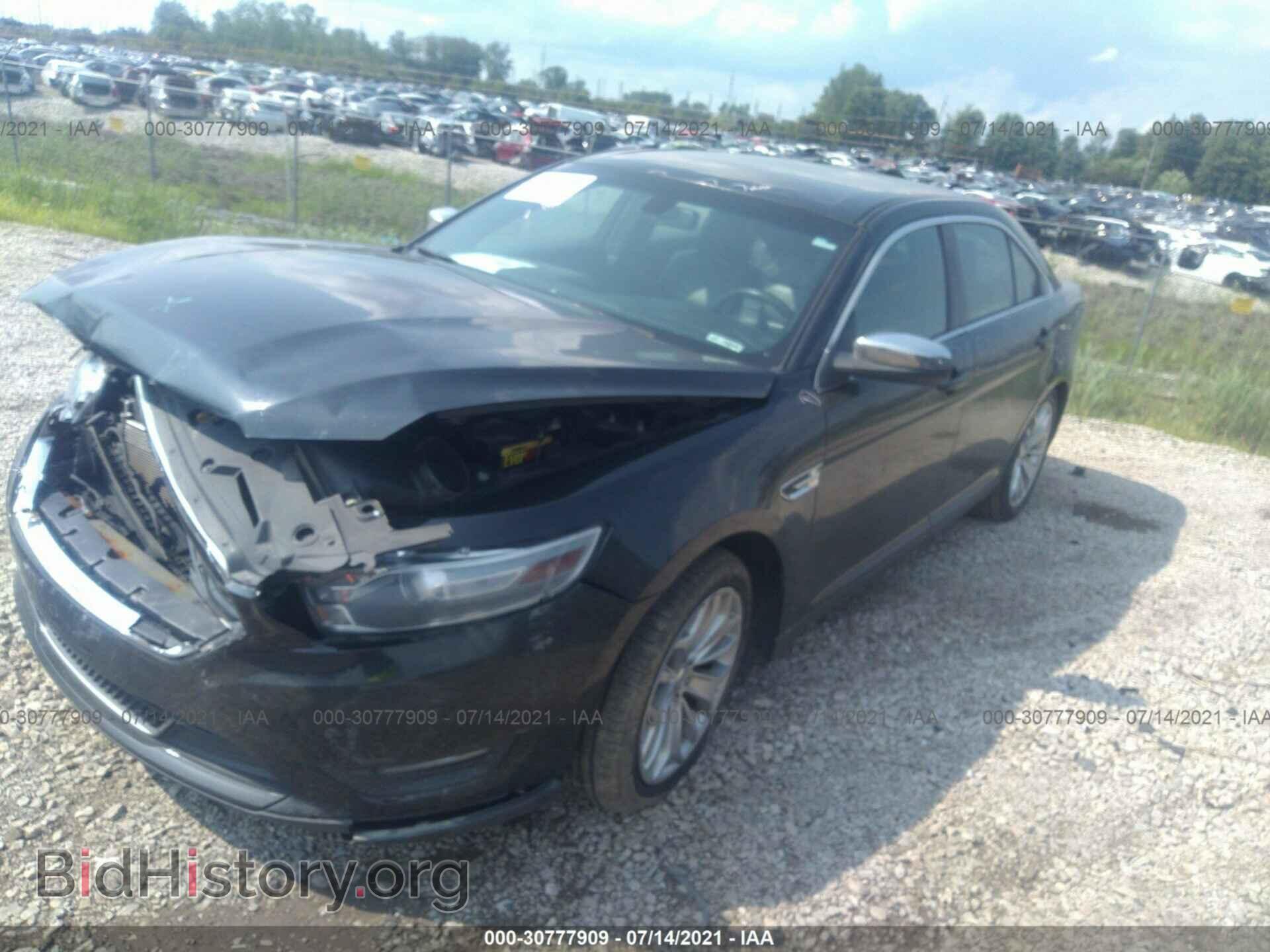 2013 FORD TAURUS - VIN: 1FAHP2F81DG204218 - Фото 2