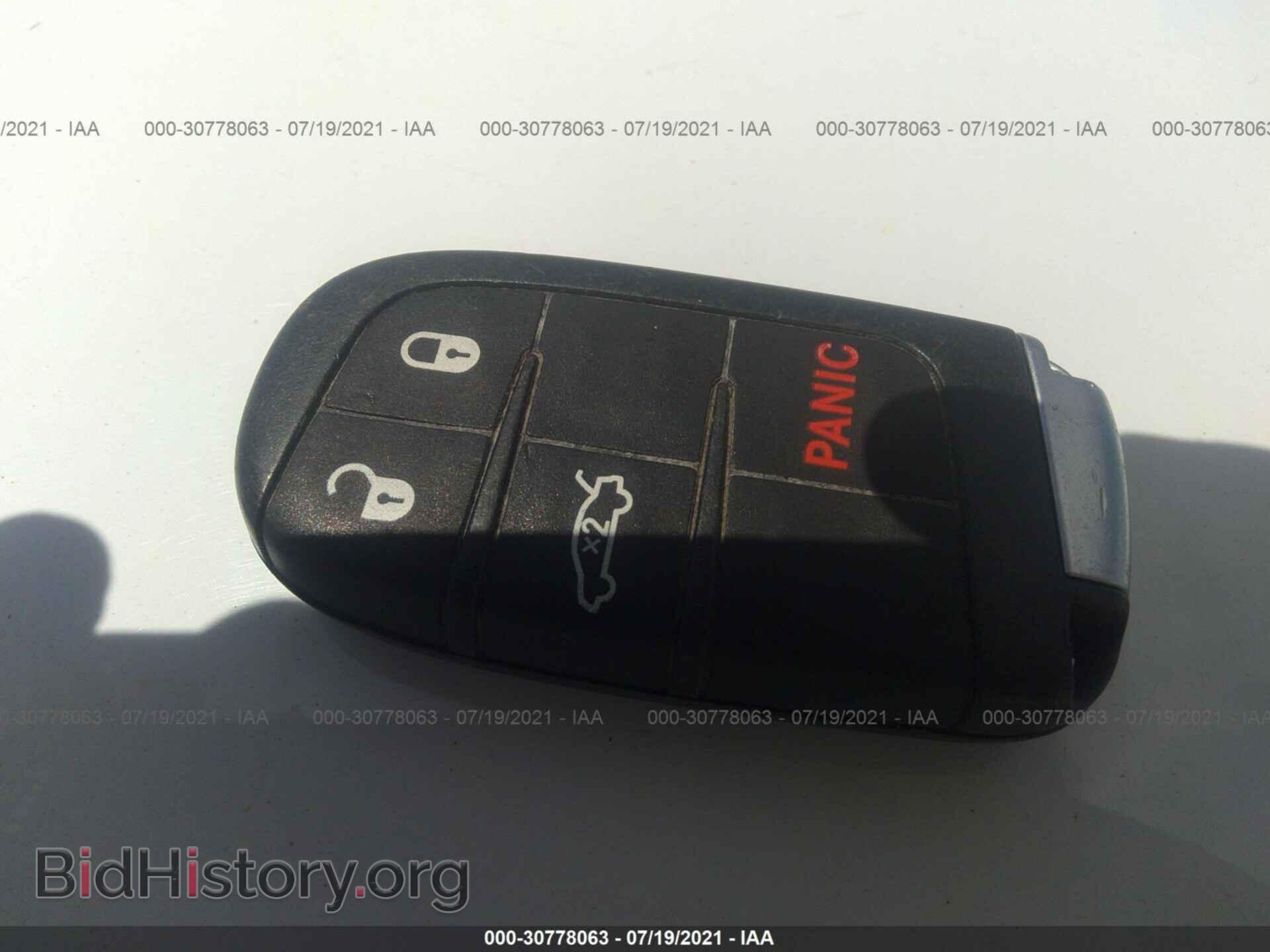2016 CHRYSLER 200 - VIN: 1C3CCCAB1GN117447 - Фото 11