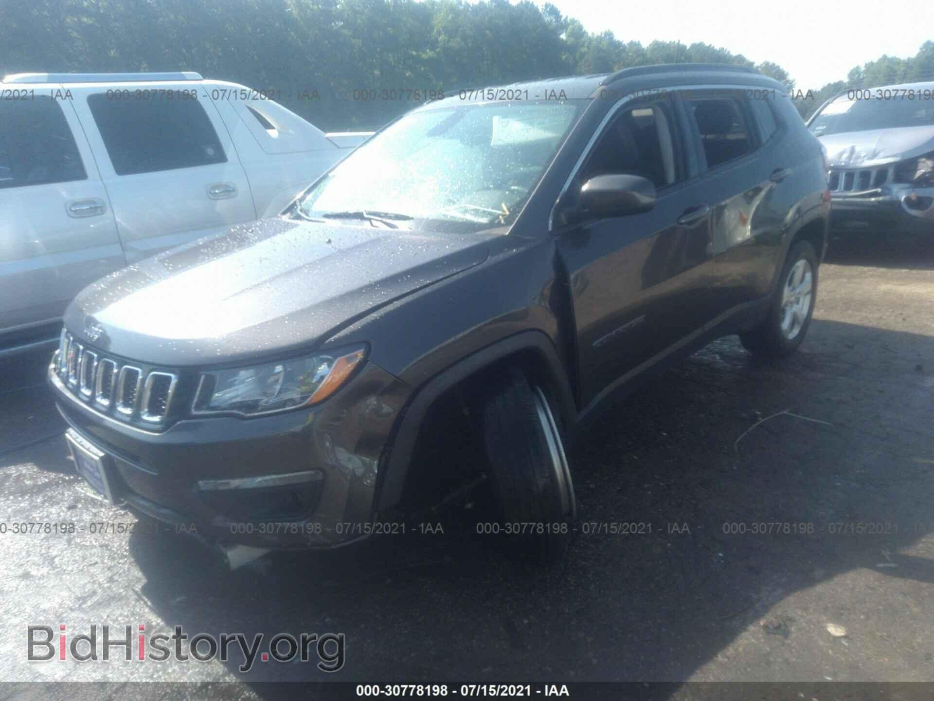 2017 JEEP COMPASS - VIN: 3C4NJDBB2HT674609 - Photo 2
