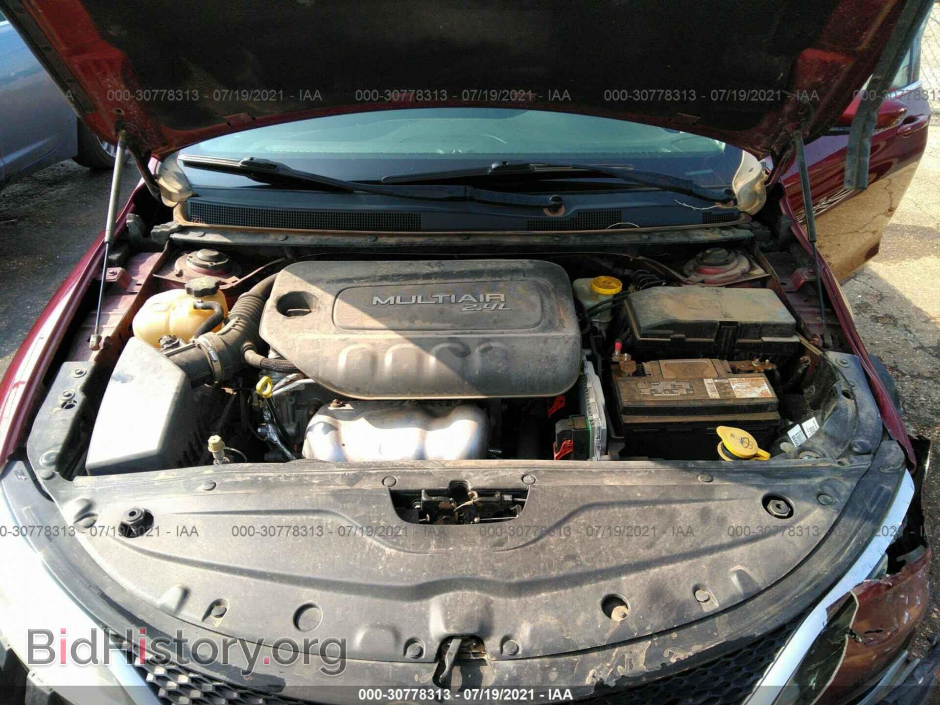2015 CHRYSLER 200 - VIN: 1C3CCCAB7FN563696 - Фото 10