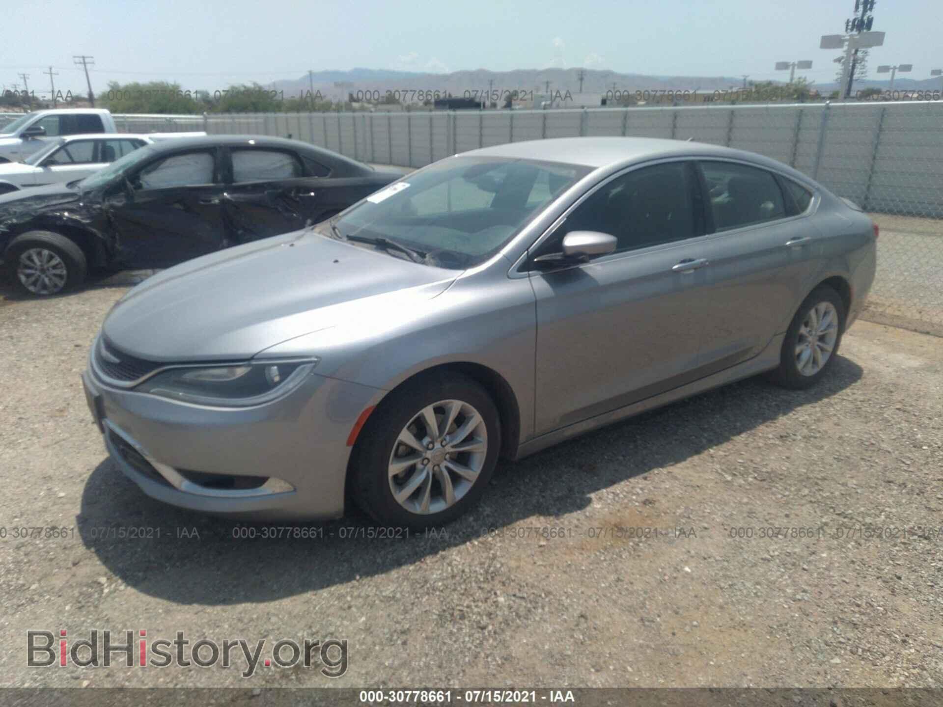 2015 CHRYSLER 200 - VIN: 1C3CCCCBXFN500976 - Фото 2