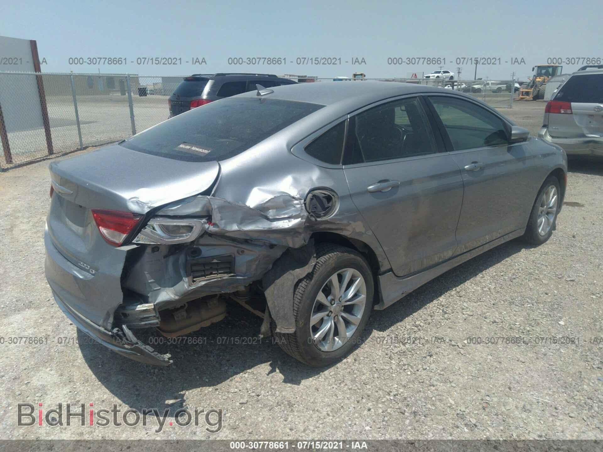 2015 CHRYSLER 200 - VIN: 1C3CCCCBXFN500976 - Фото 4