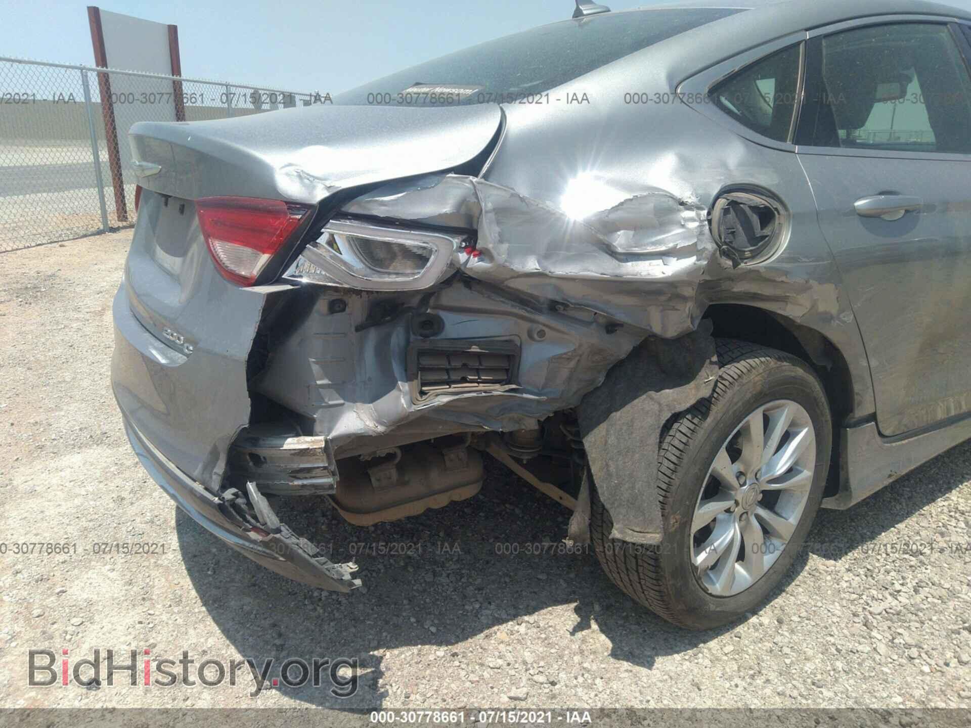 2015 CHRYSLER 200 - VIN: 1C3CCCCBXFN500976 - Фото 6
