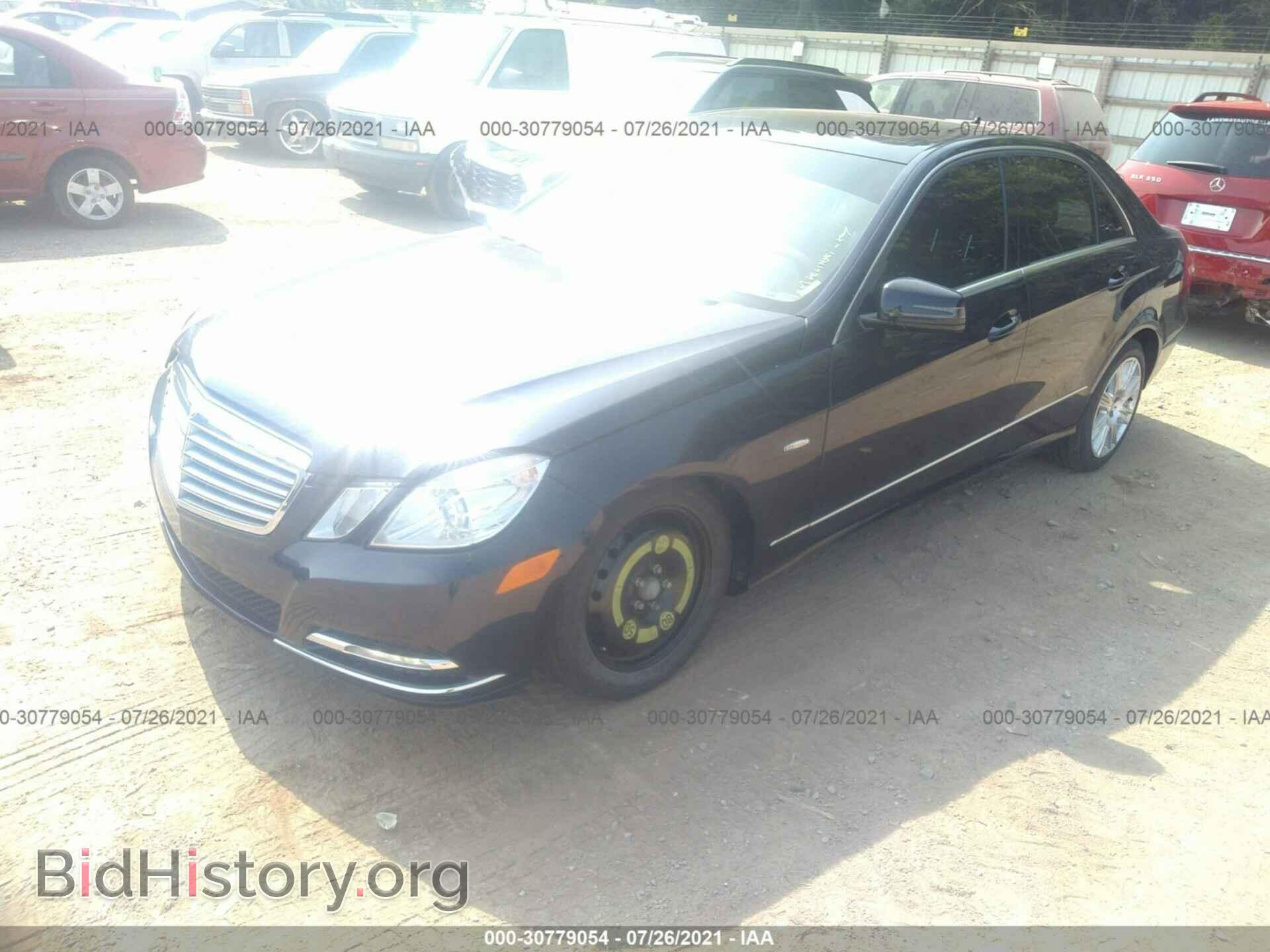 2012 MERCEDES-BENZ E-CLASS - VIN: WDDHF8JB0CA606483 - Фото 2