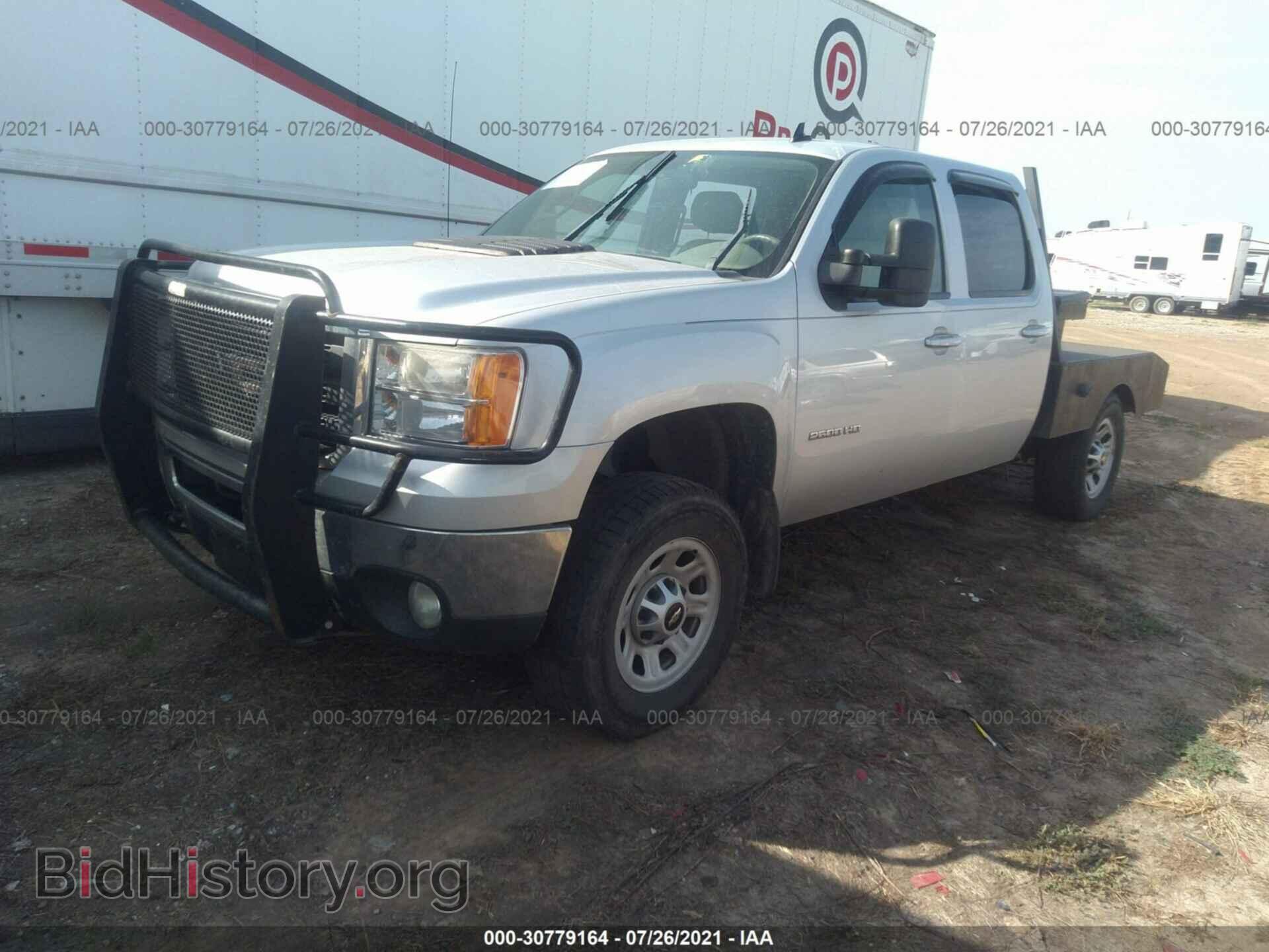 2011 GMC SIERRA 2500HD - VIN: 1GT121C8XBF168752 - Фото 2