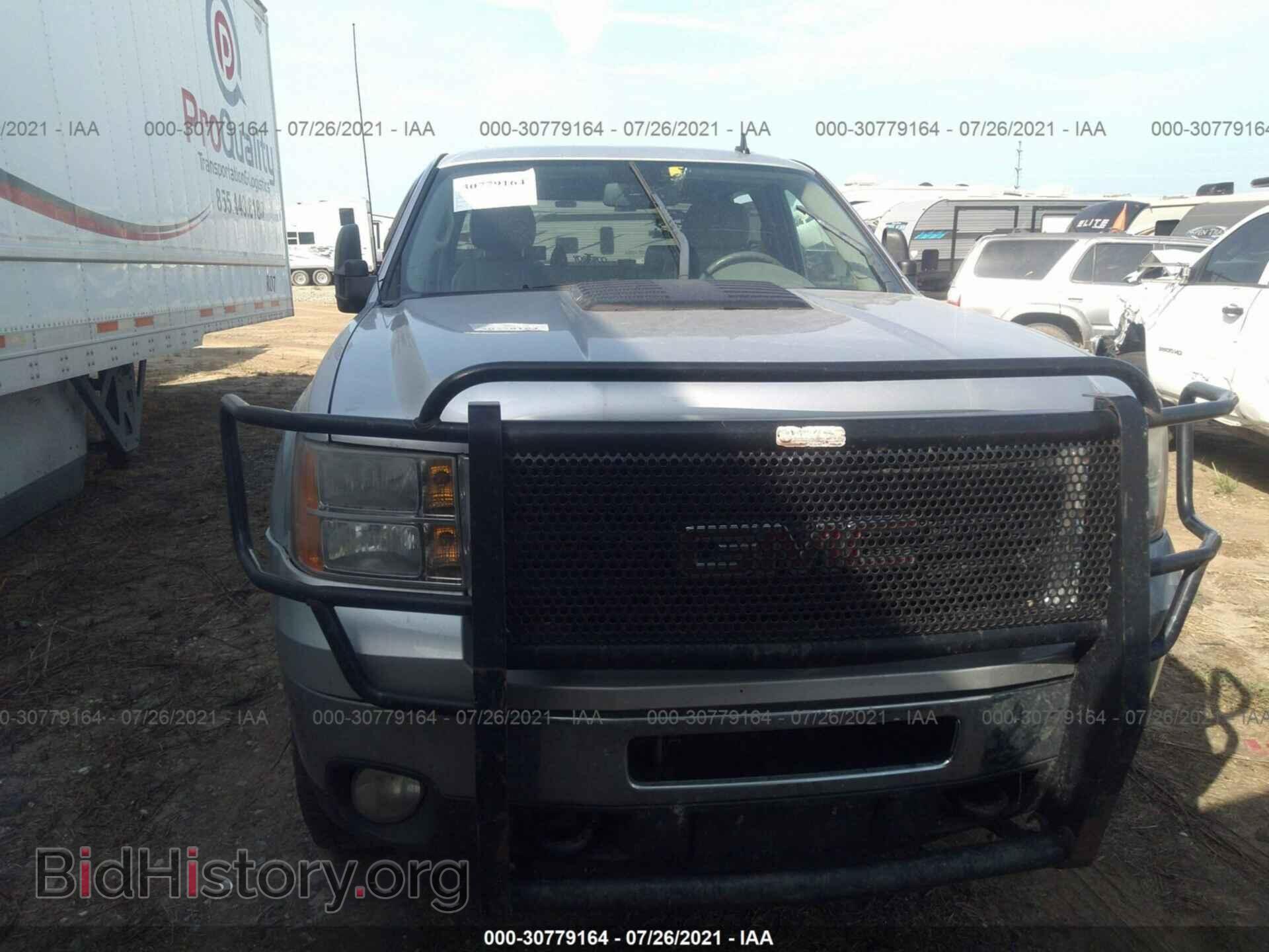 2011 GMC SIERRA 2500HD - VIN: 1GT121C8XBF168752 - Фото 6