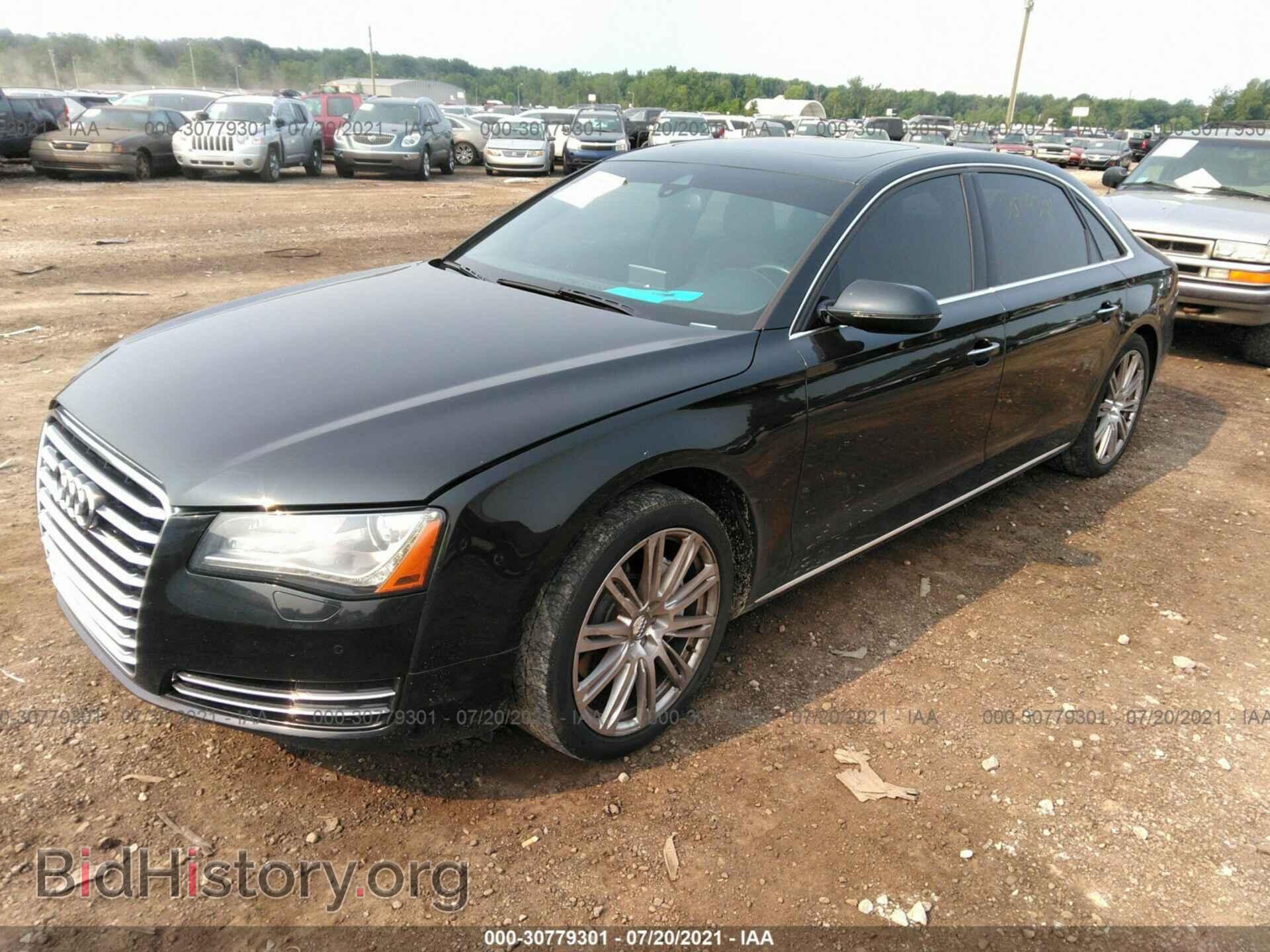 2013 AUDI A8 L - VIN: WAURGAFD8DN008212 - Фото 2