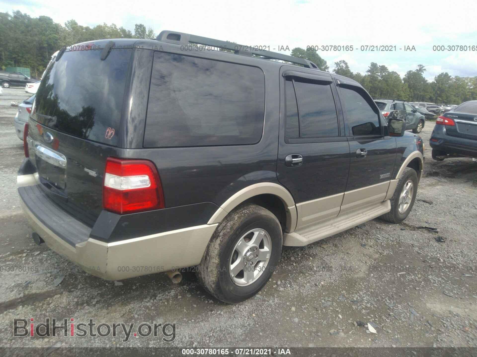 2007 FORD EXPEDITION - VIN: 1FMFU17577LA82996 - Фото 4