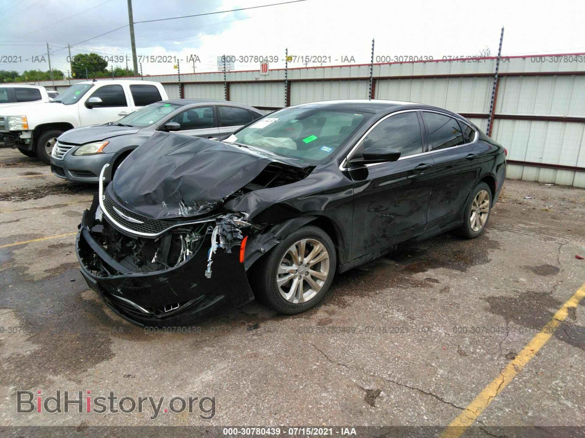 2017 CHRYSLER 200 - VIN: 1C3CCCAB5HN510689 - Фото 2