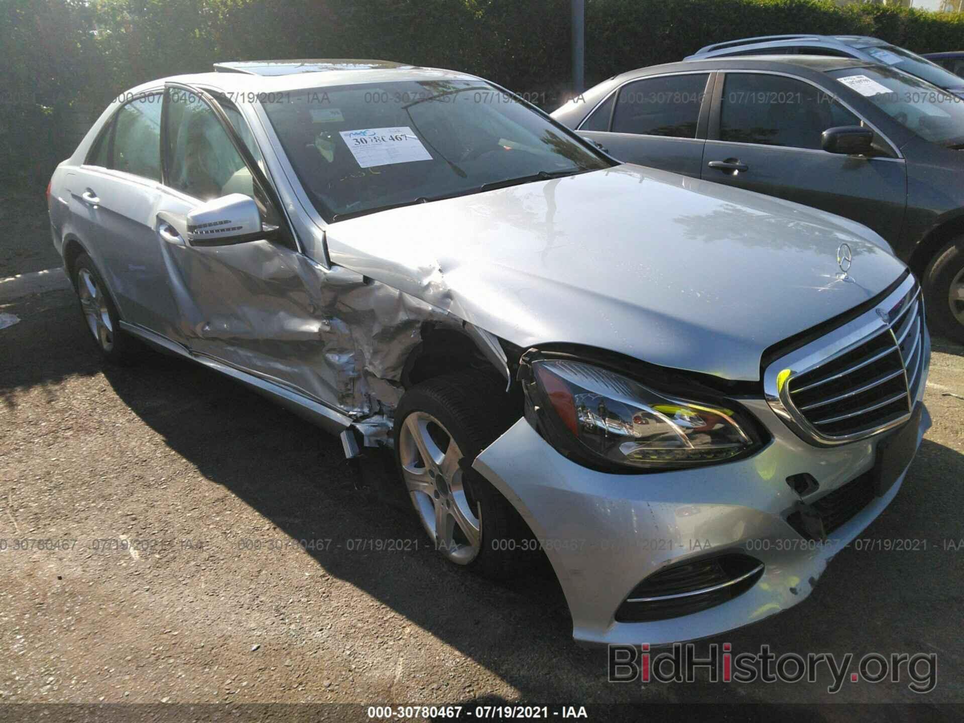 Photo WDDHF5KBXEA823880 - MERCEDES-BENZ E-CLASS 2014