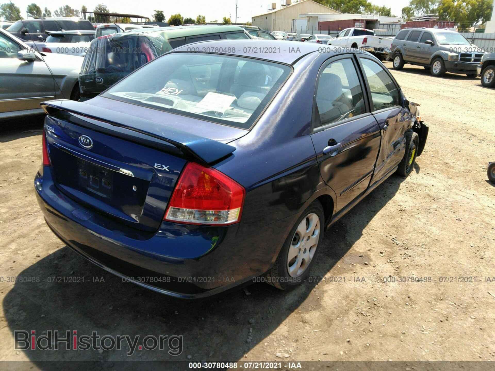 2007 KIA SPECTRA - VIN: KNAFE122575483236 - Фото 4