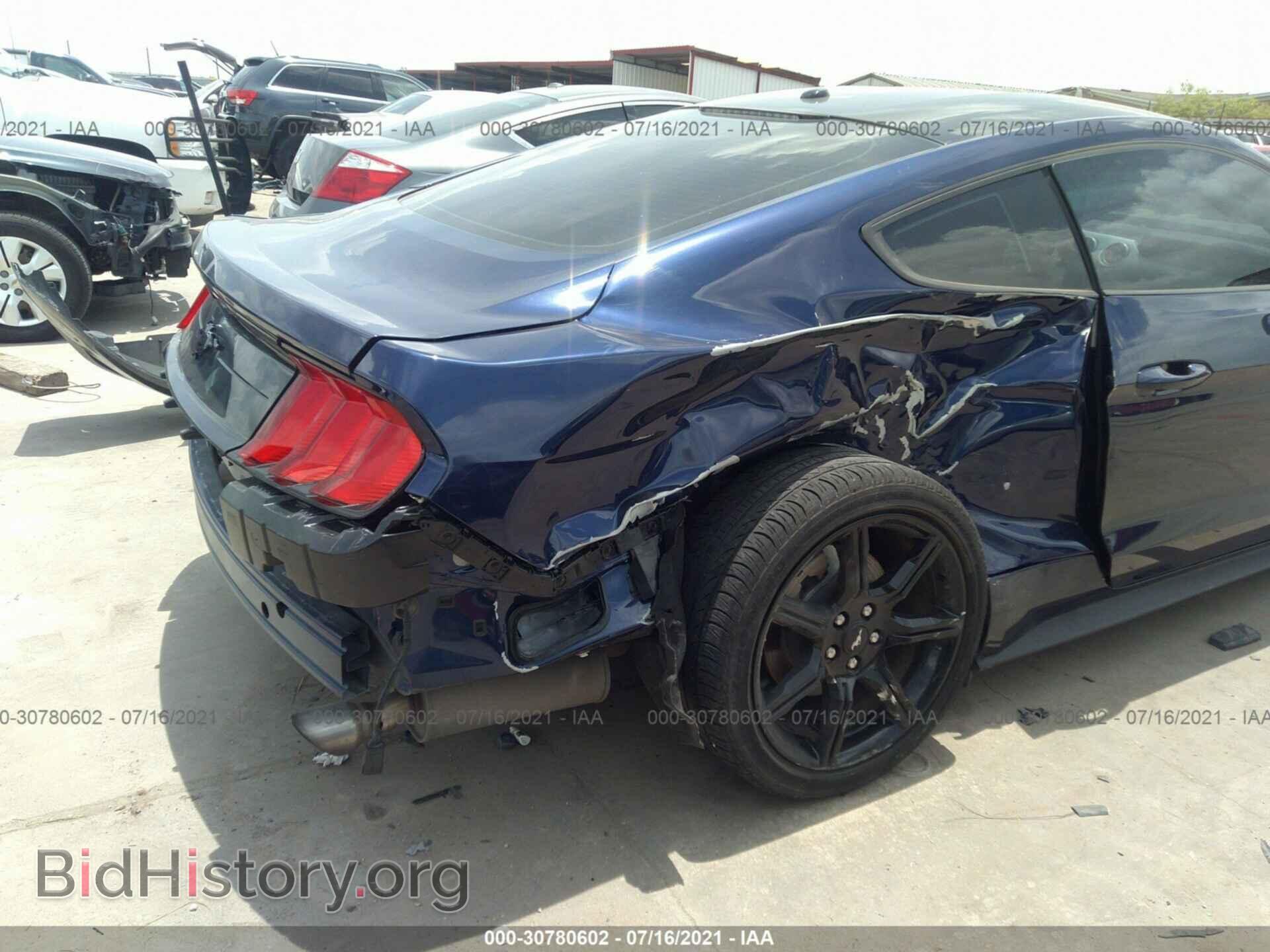 2019 FORD MUSTANG - VIN: 1FA6P8THXK5197633 - Фото 6
