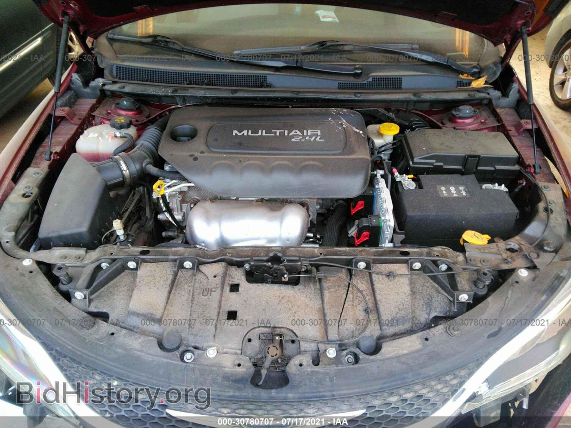 2015 CHRYSLER 200 - VIN: 1C3CCCAB1FN521427 - Фото 10