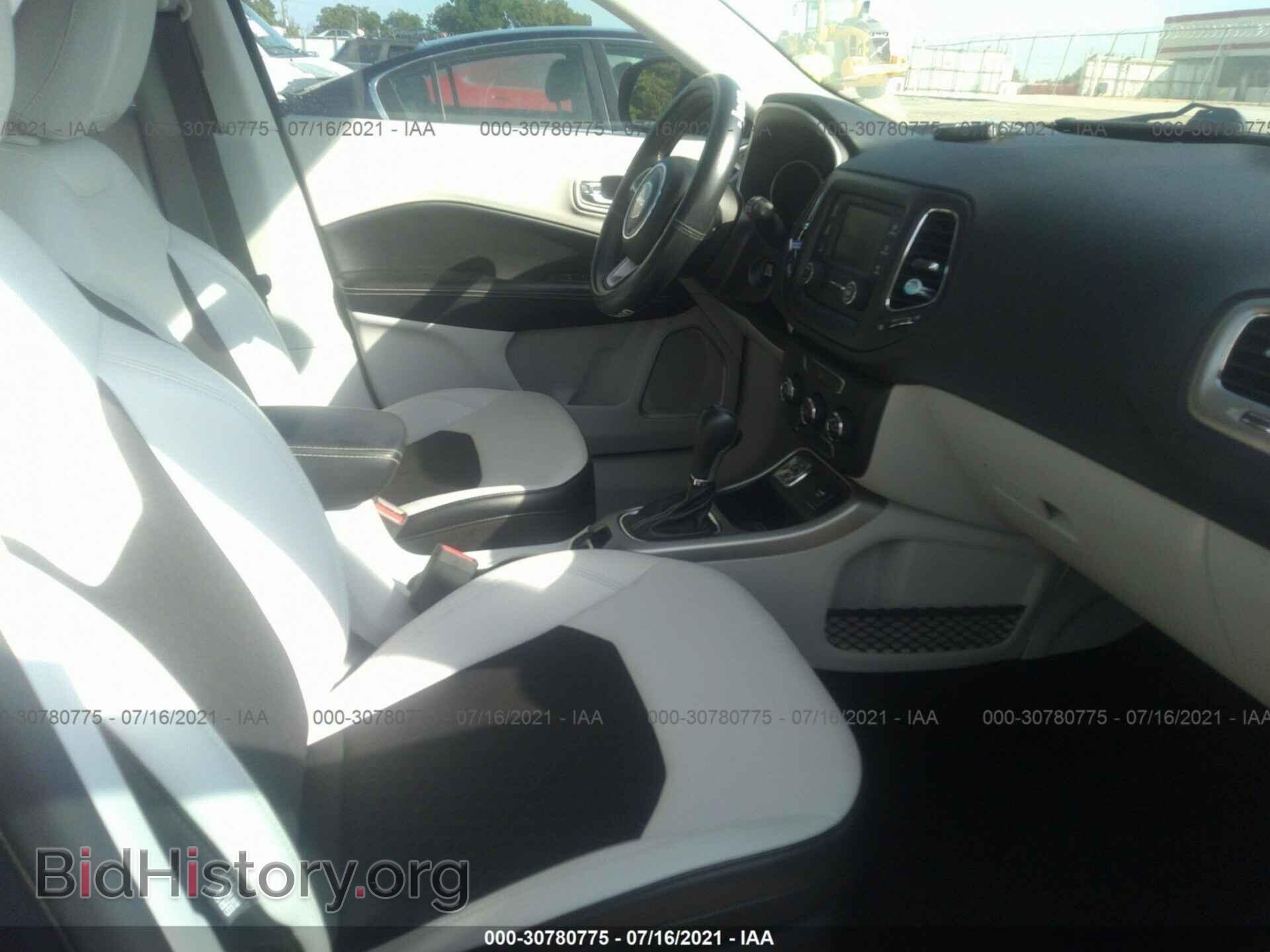 2017 JEEP COMPASS - VIN: 3C4NJCBB7HT605859 - Фото 5