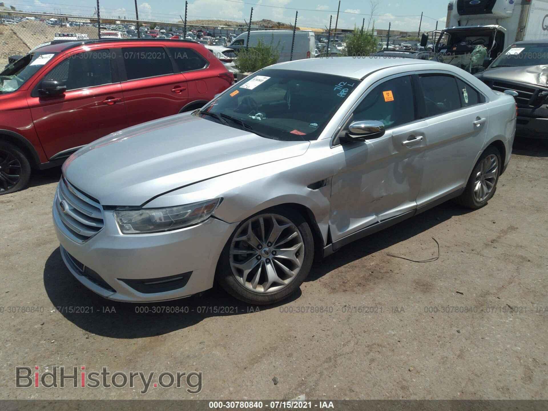 2014 FORD TAURUS - VIN: 1FAHP2F80EG111319 - Фото 2